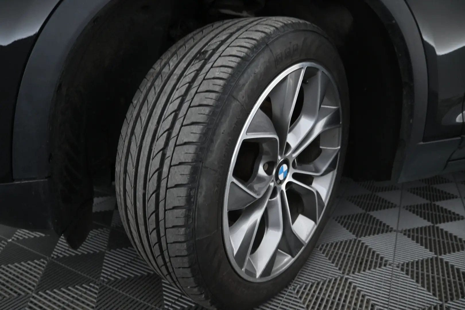 Car Image - 10bAIL8Ms3m7em7NHcRpCt