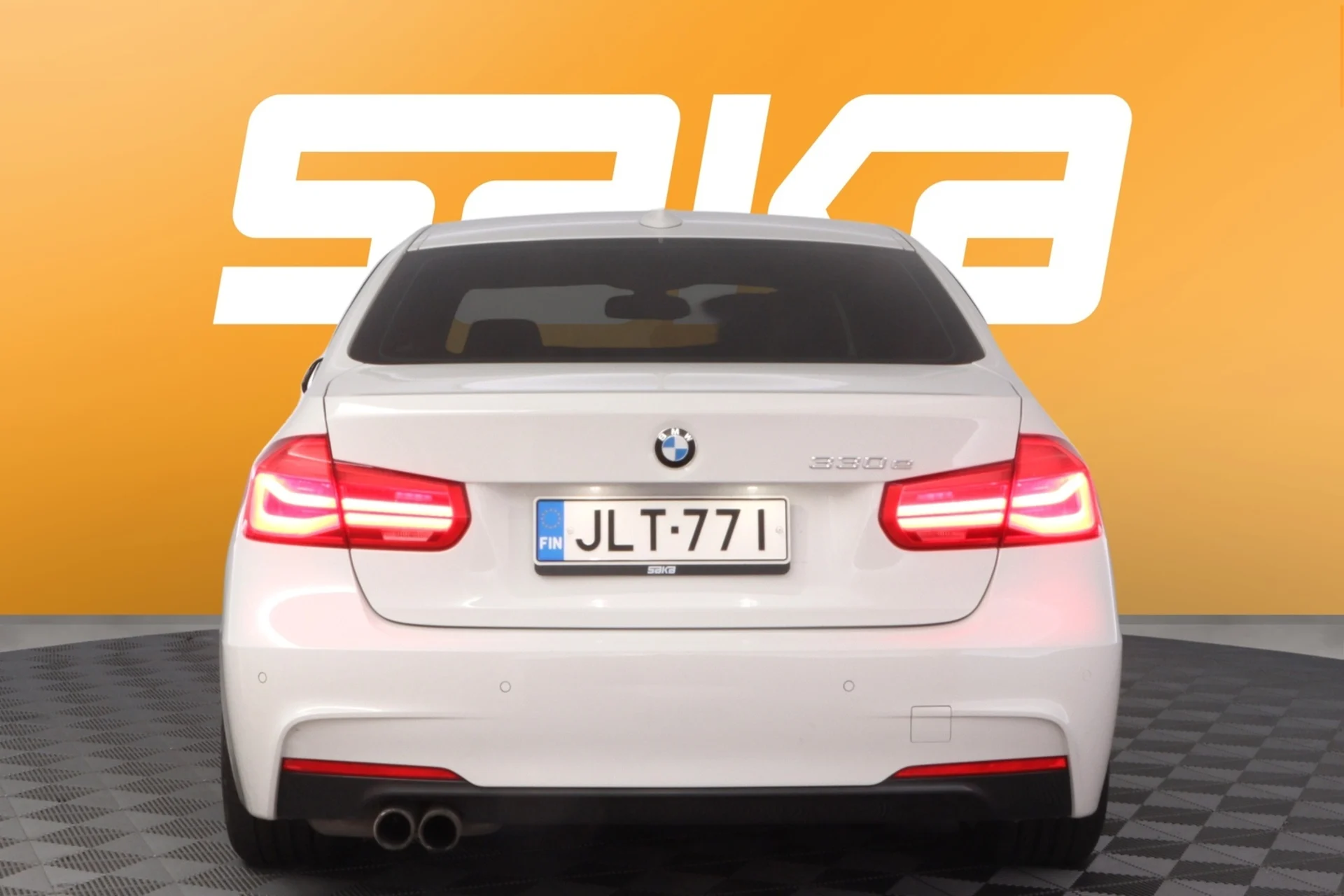 Car Image - dCIKFaSn5rqaGlC5zfkI8