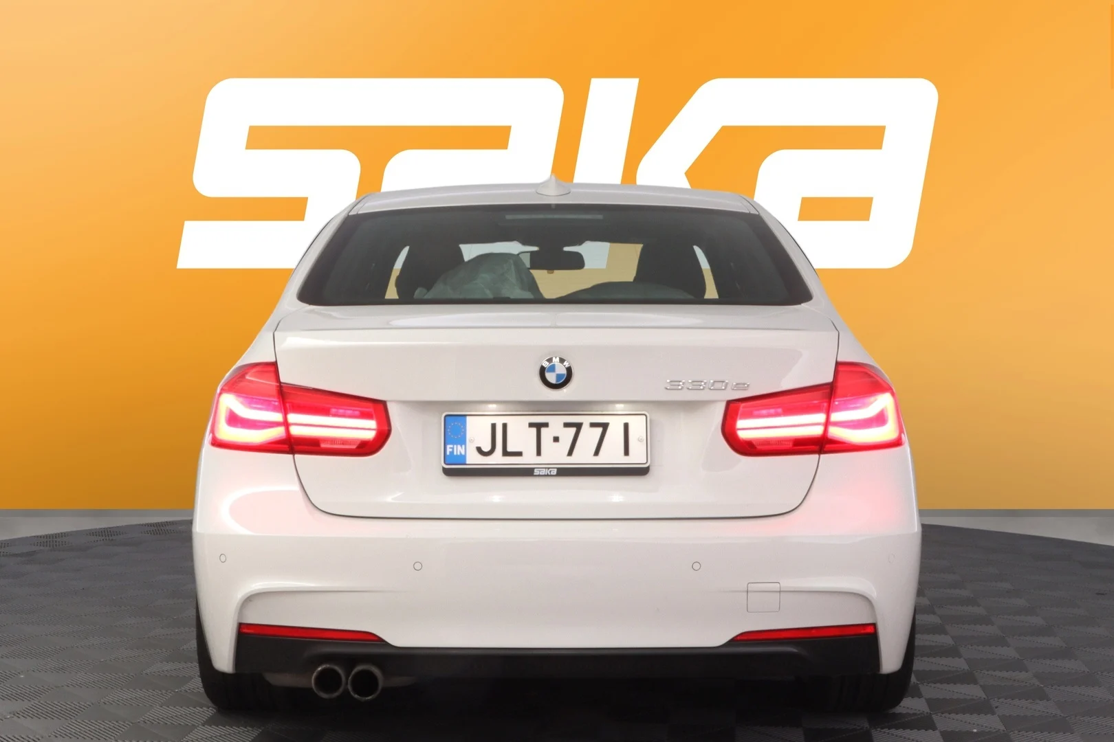 Car Image - dCIKFaSn5rqaGlC5zfkI8