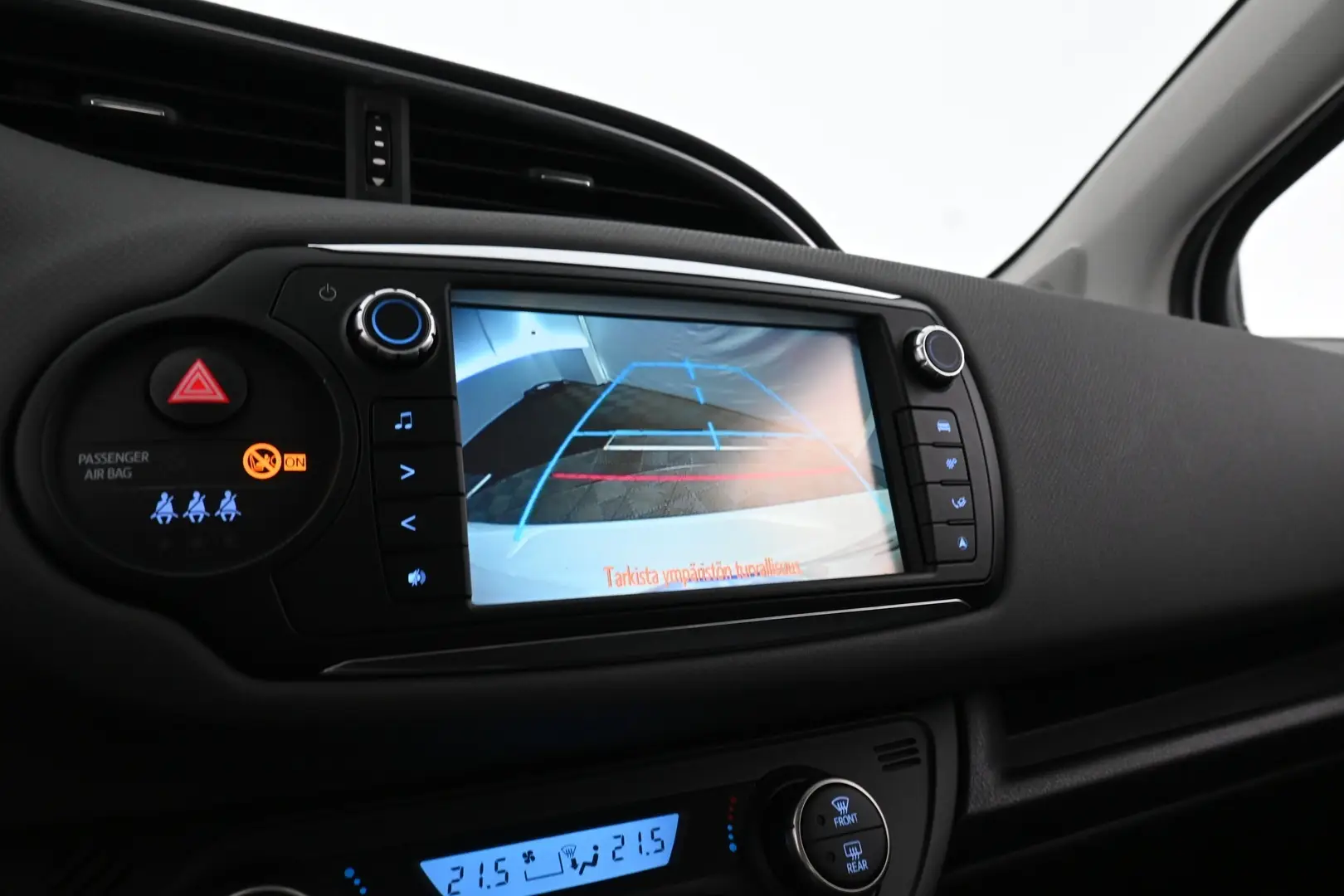 Car Image - 7Hv9gjzARlqtzPF3TknKdc