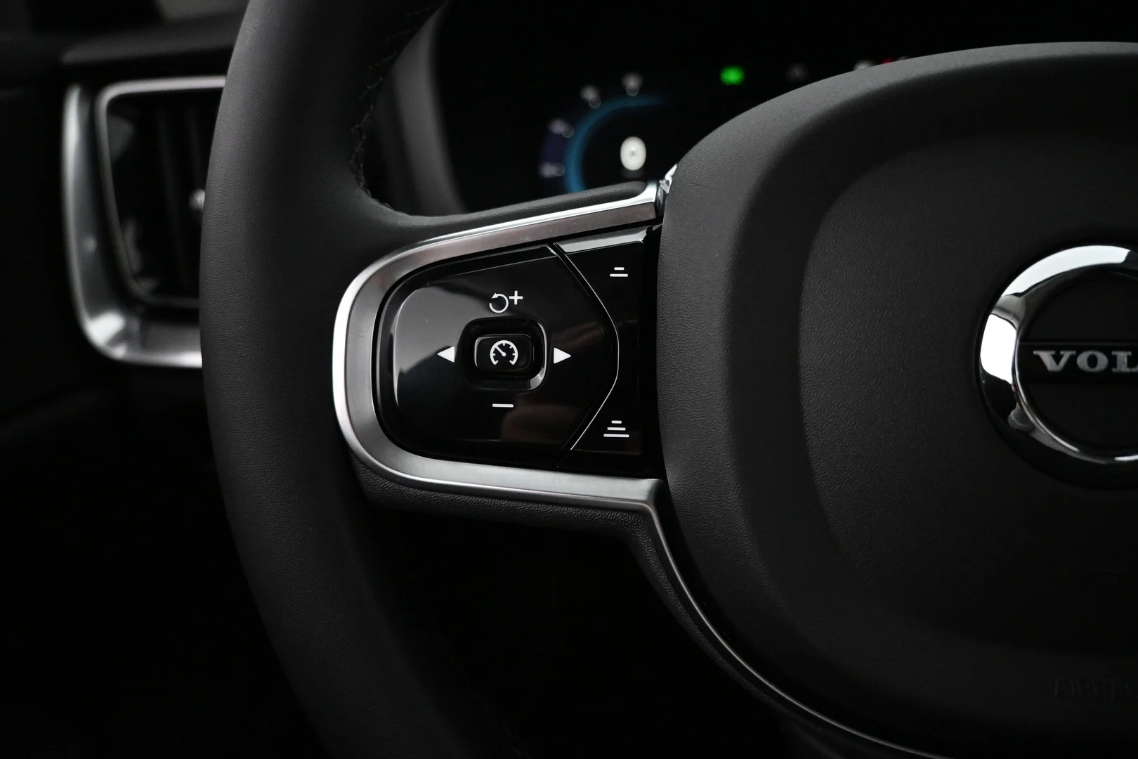 Car Image - 2KHXKG86YLICVrWQTo1RHF