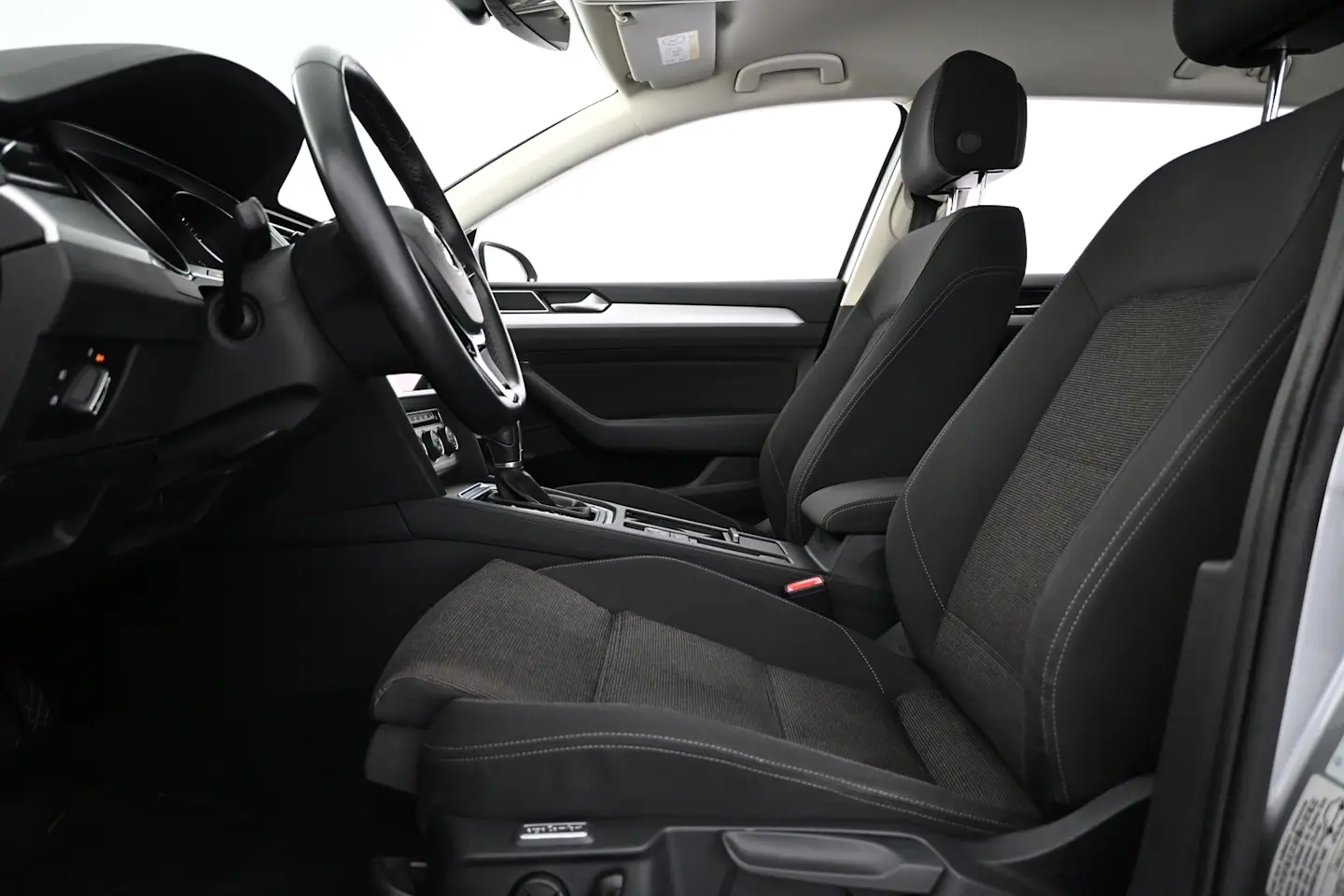 Car Image - 7fYUWNgEHTXHjAMrDijrNf