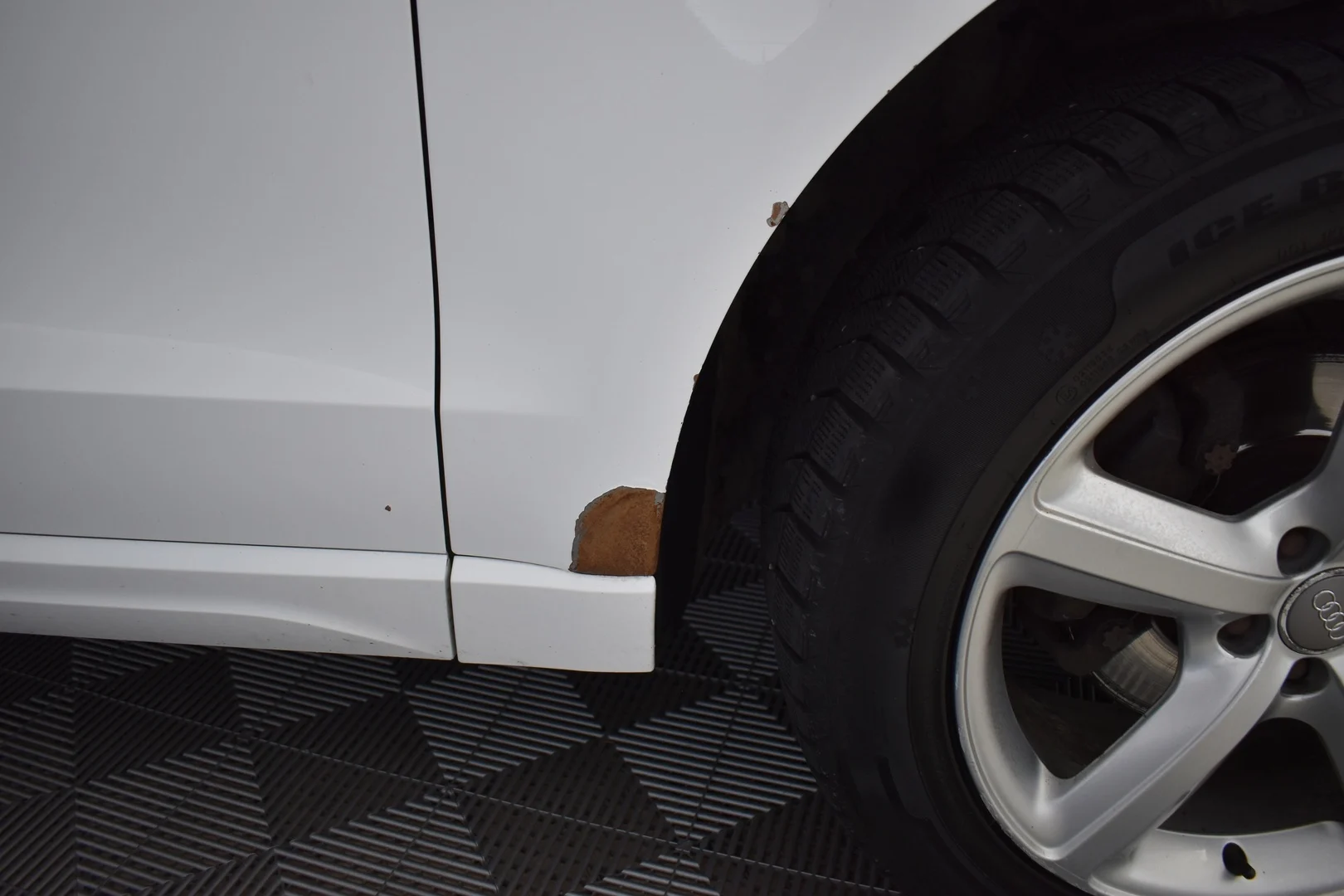 Car Image - 3dCnlrjspWTXHY0SdSdpTw