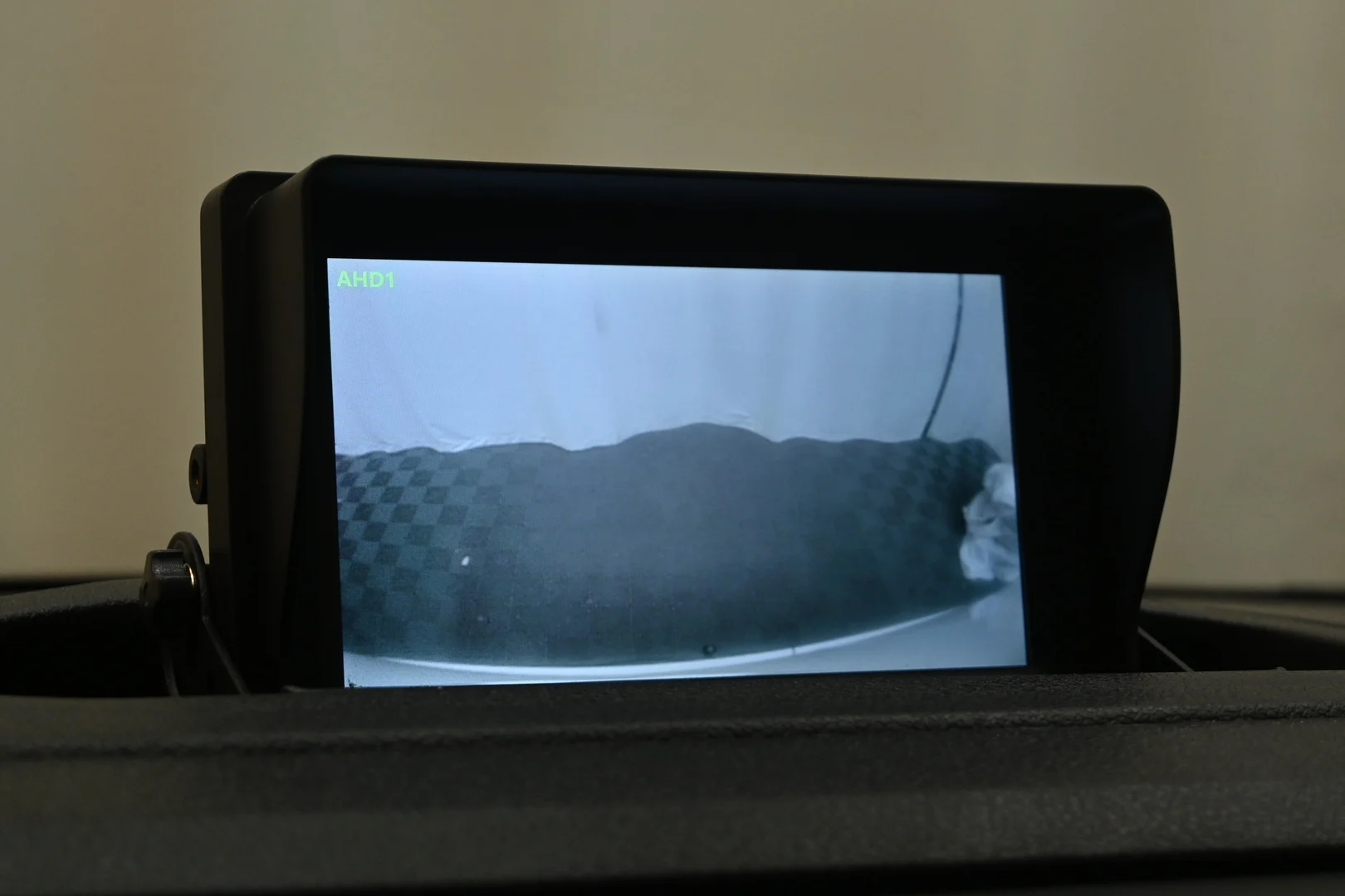Car Image - 4XAQJJUFvXG1uoAoQndO8X