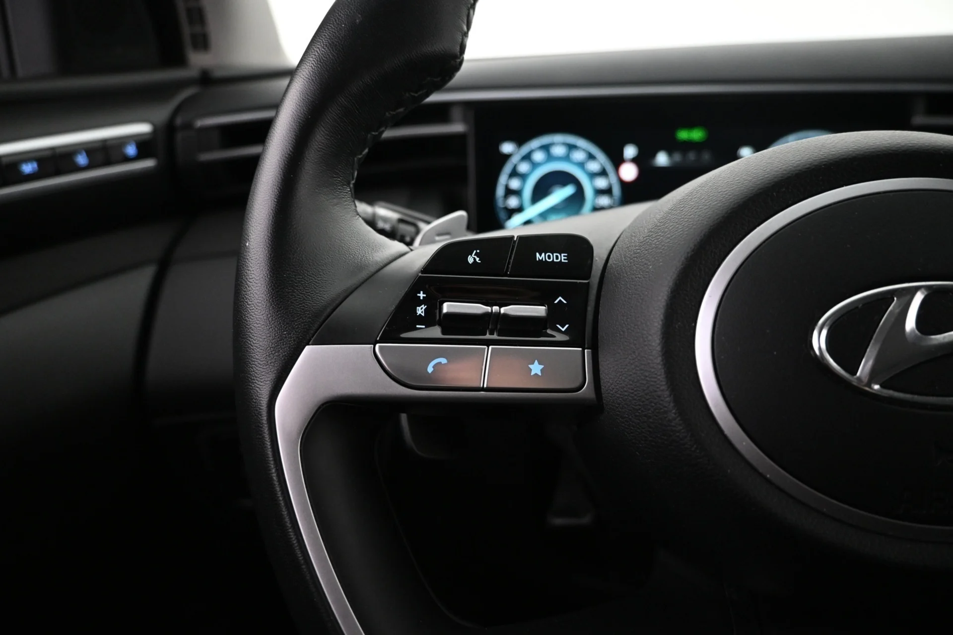 Car Image - wX2bSXeTbuqsNyJOjzAdz