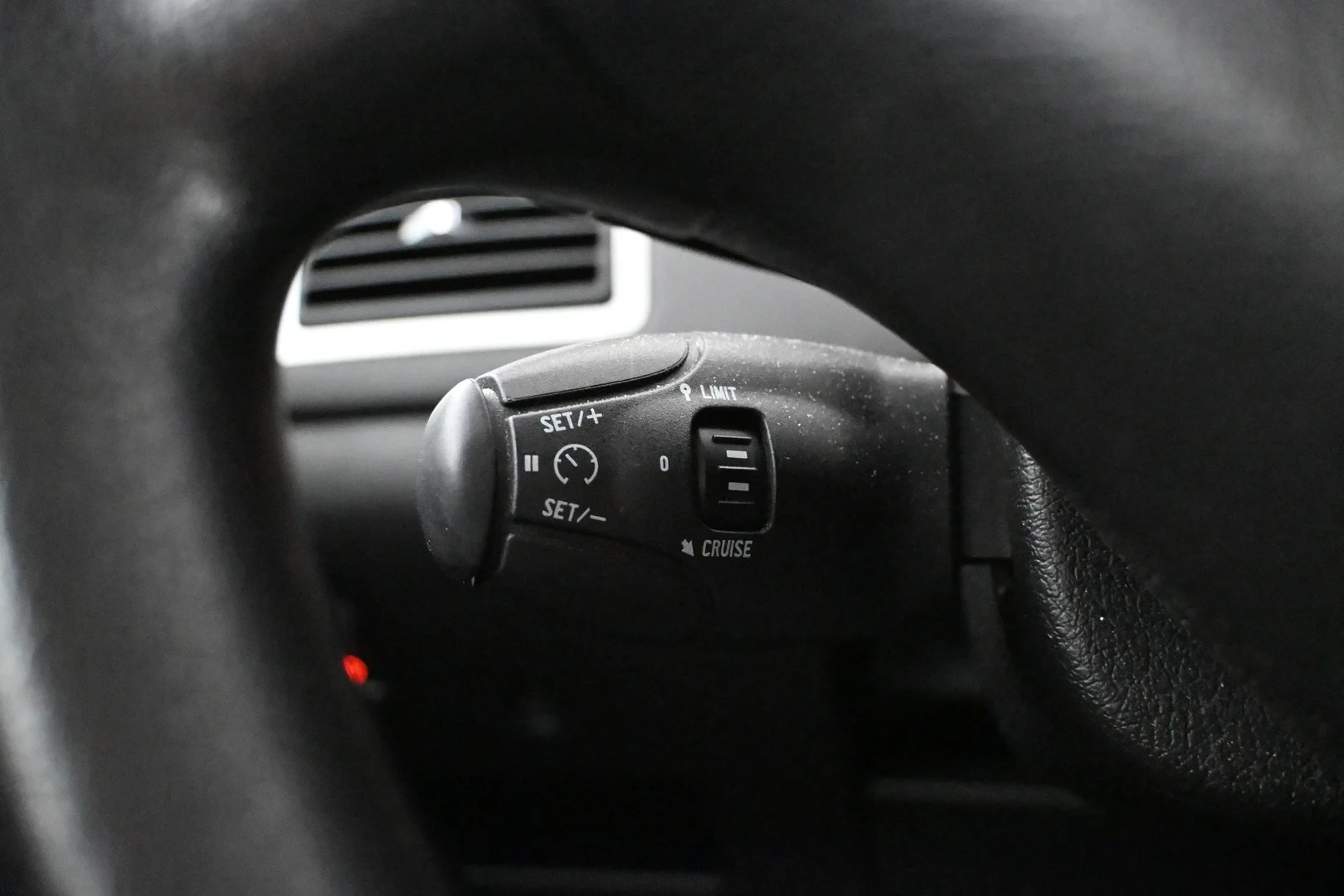 Car Image - 4ApHkfPqMPOW6W2JfLVMEl