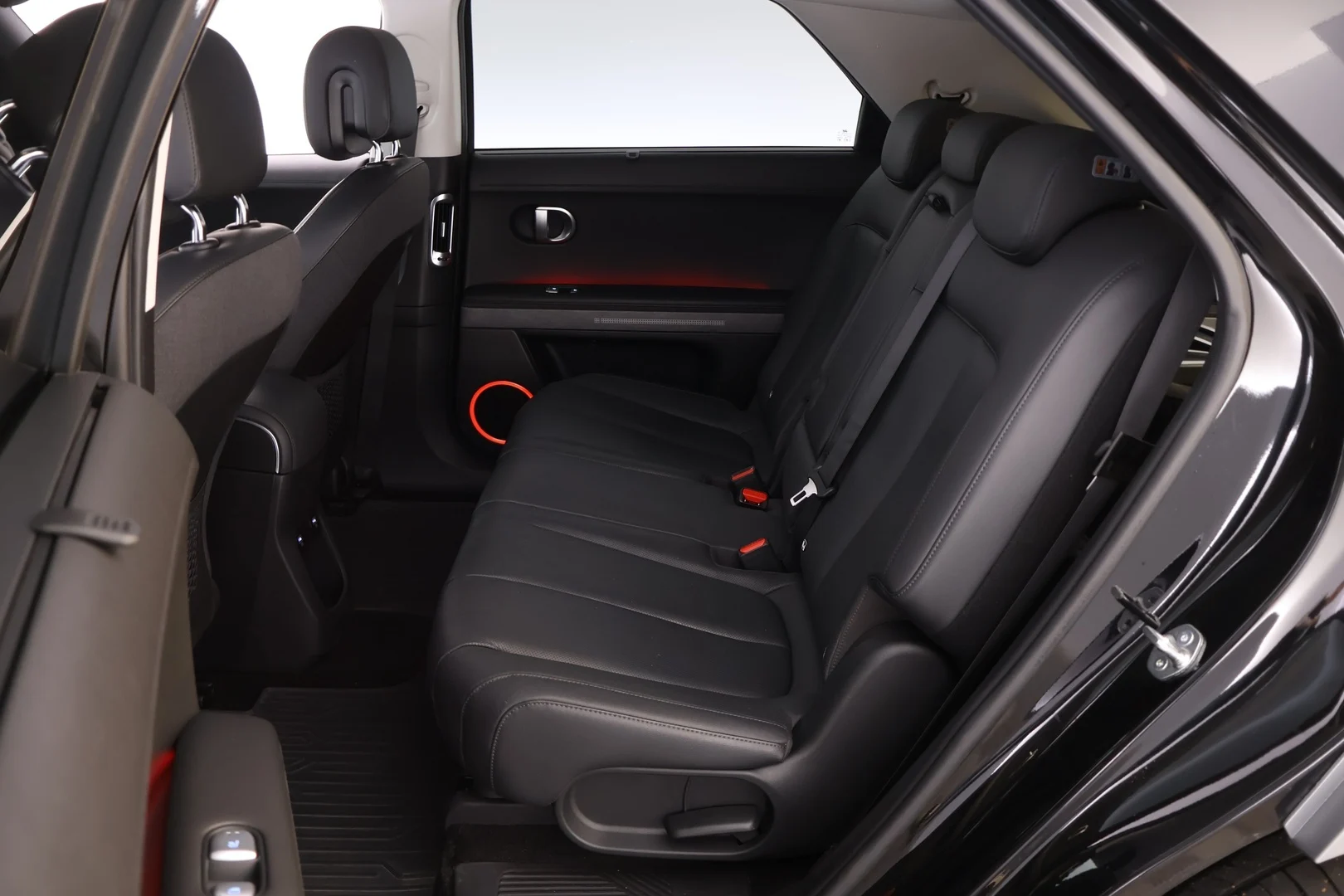 Car Image - 2kVwH8JO3uRpVMMKYSi2x2