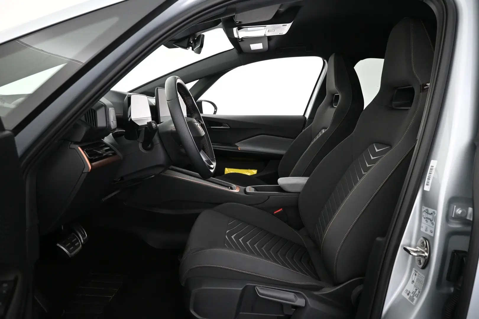 Car Image - 3uQ8qeYdi4fuCfgdMPDYy2