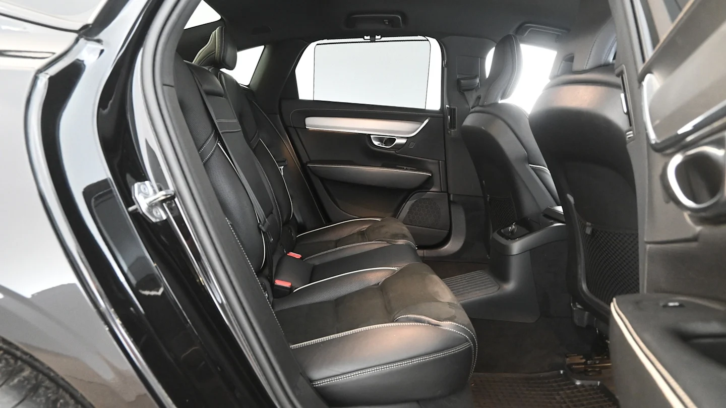 Car Image - 7uA1qSiMrZqz8cOSy1V6cZ