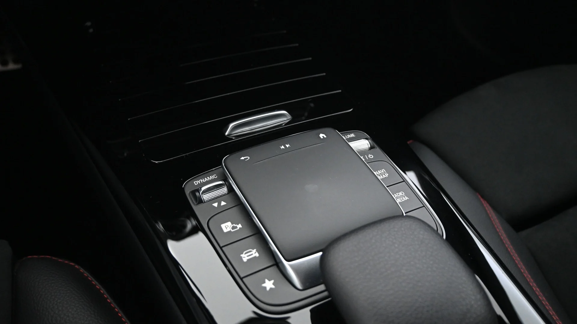 Car Image - 1eusD2z8EqlVVR8rD6dv9D