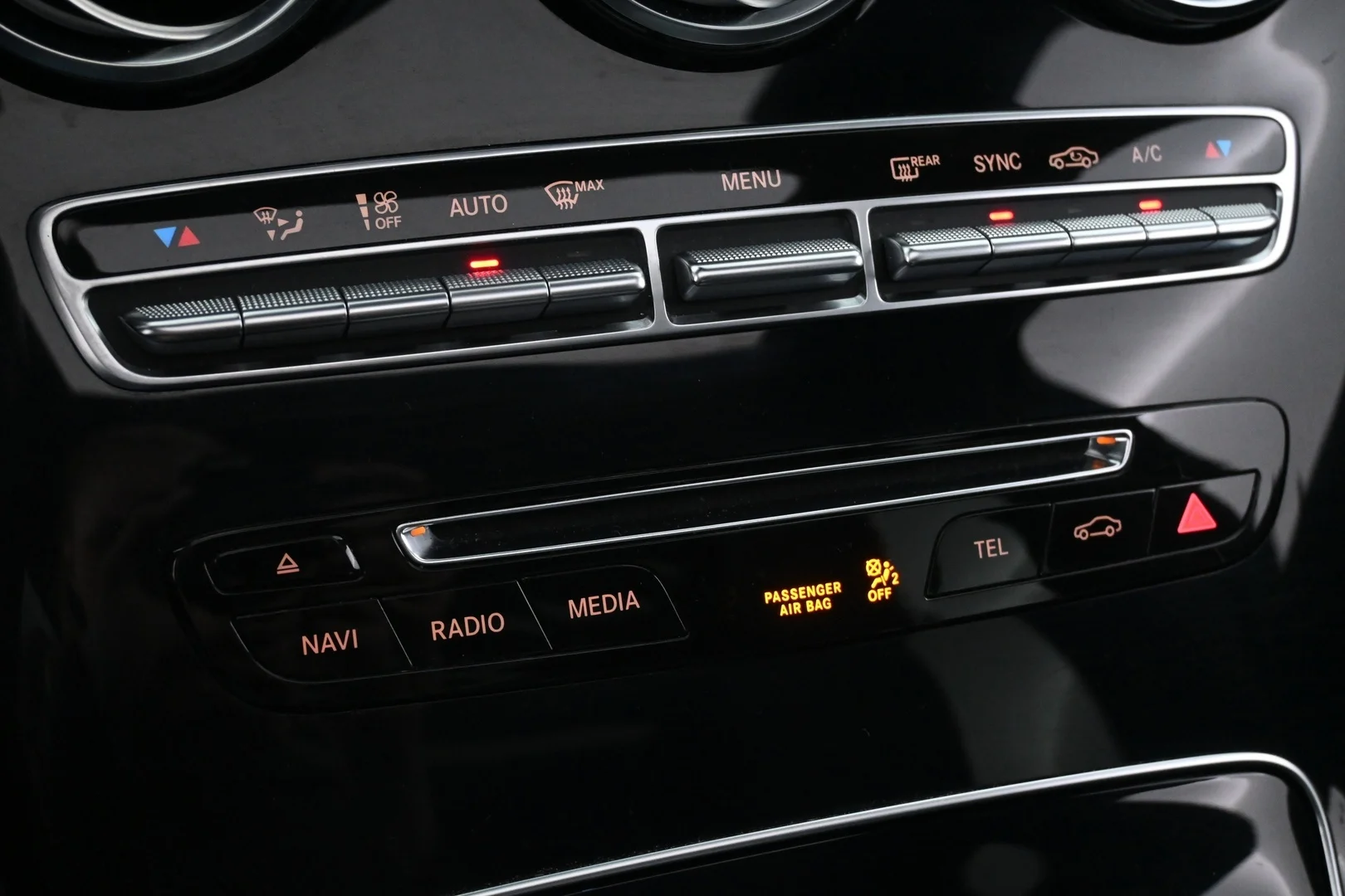 Car Image - 6AKNh8LRsMLrXE8aeXjVwQ