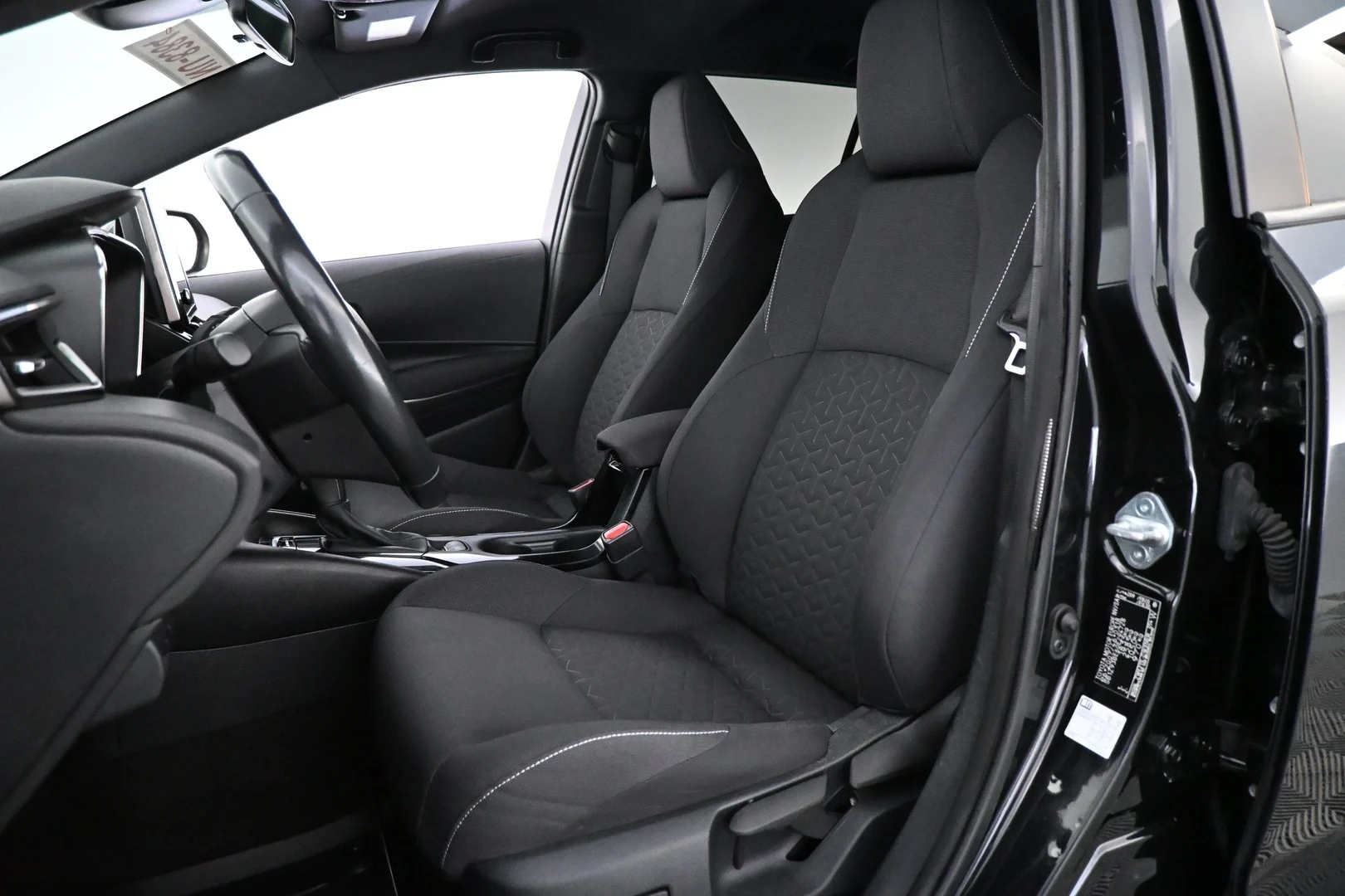 Car Image - 6iKB0iLBbDyv3vjF7XWz6r