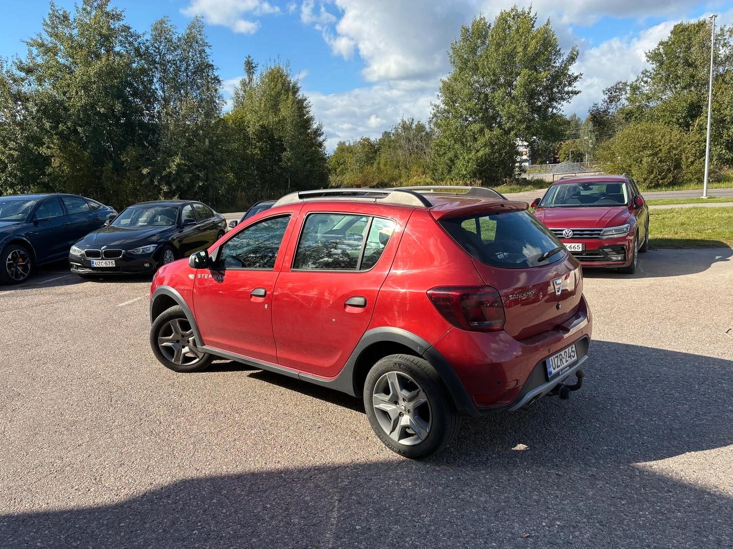 Car Image - USDLYg05QRBOwCYICbpUu