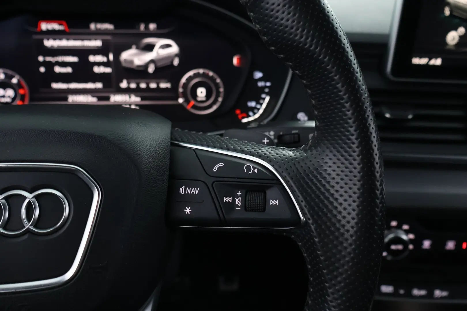 Car Image - 7vWHbXdY8XysvQHYSHb9uy