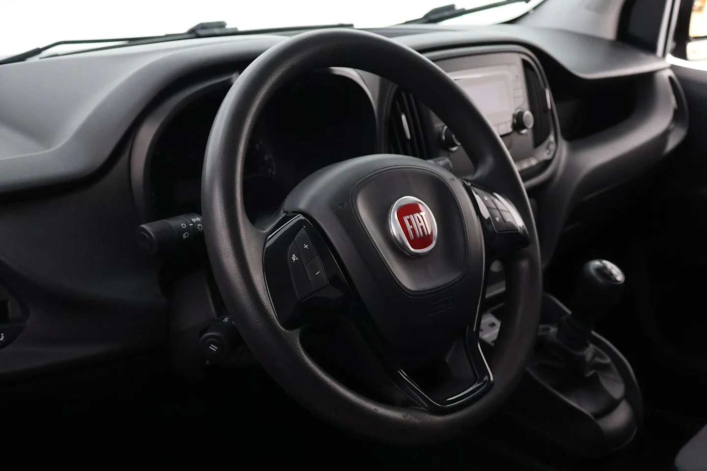 Car Image - 5PJVLxg6FoVoGIE7uzC5Sn