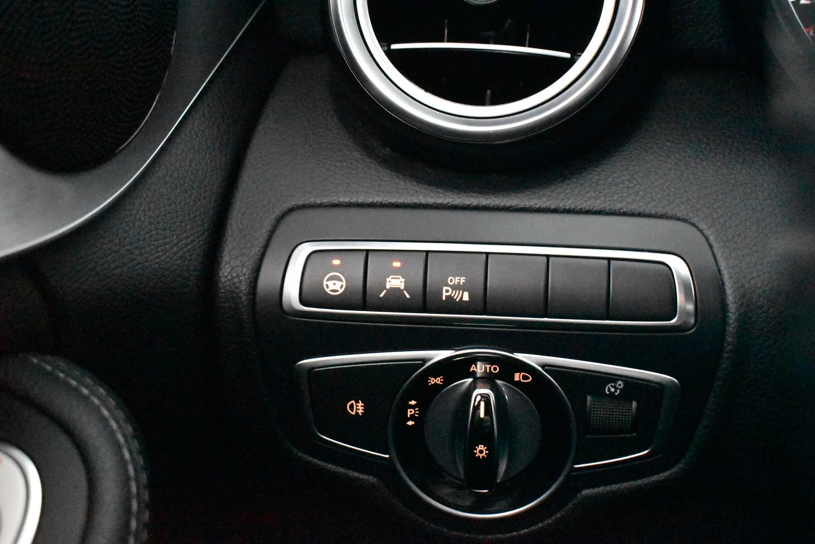 Car Image - 6KigQc3rpTw2IG0mS0HSWi