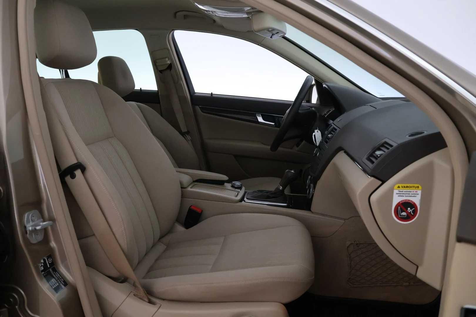 Car Image - 7zjQ7kQLMRtzqLKSXGvoUG