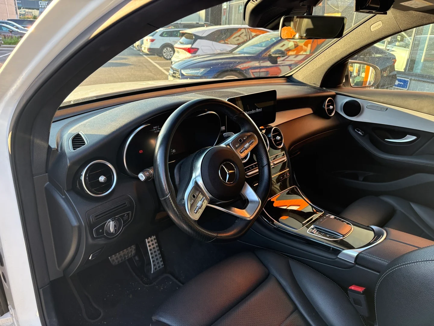 Car Image - 6RBYtOrYGmC0HBUEskf7hw