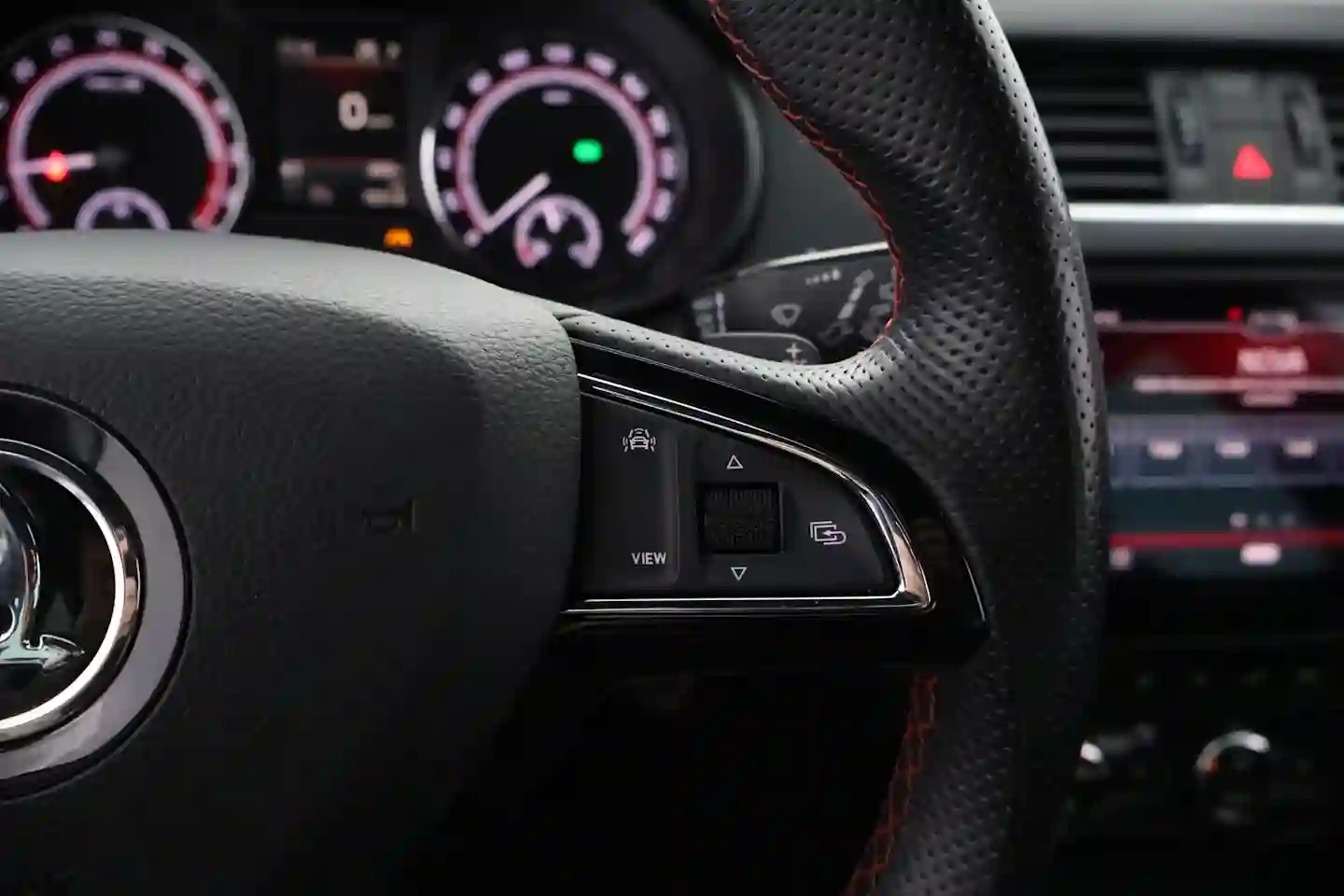 Car Image - MPrRYnI2XczWXDxOfvNVT