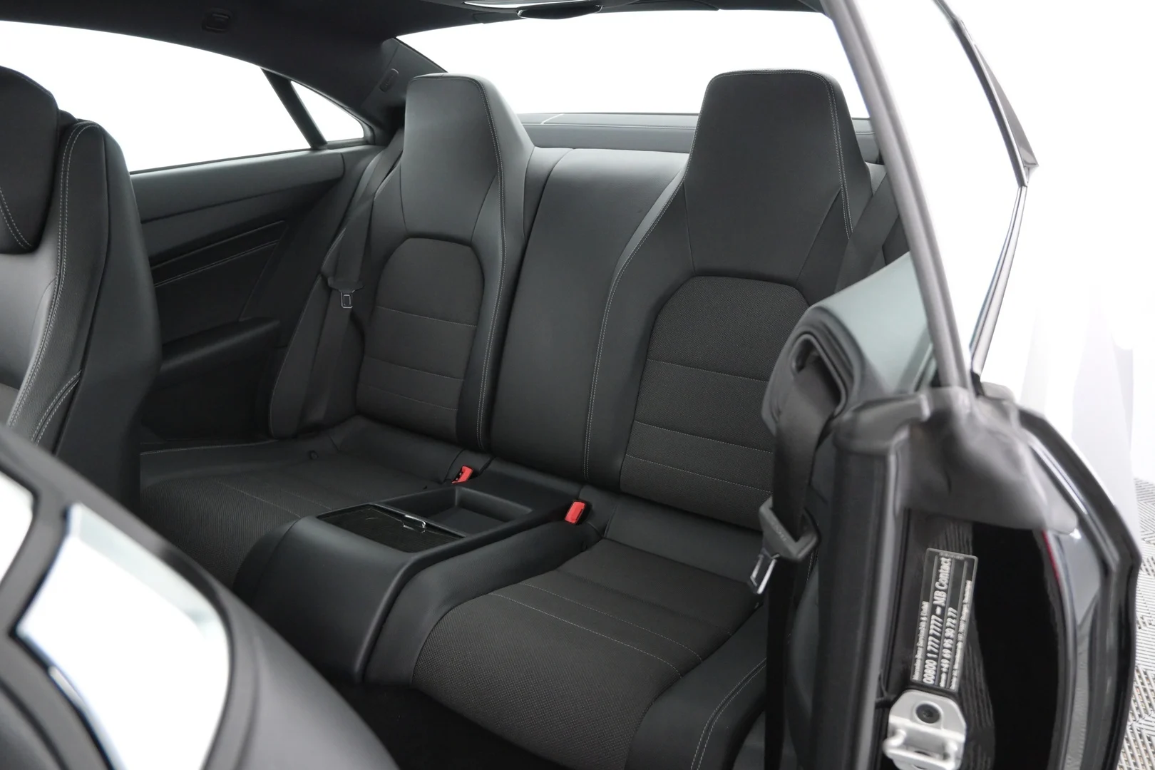 Car Image - 73MH907UkaLdPniDMmT5uR