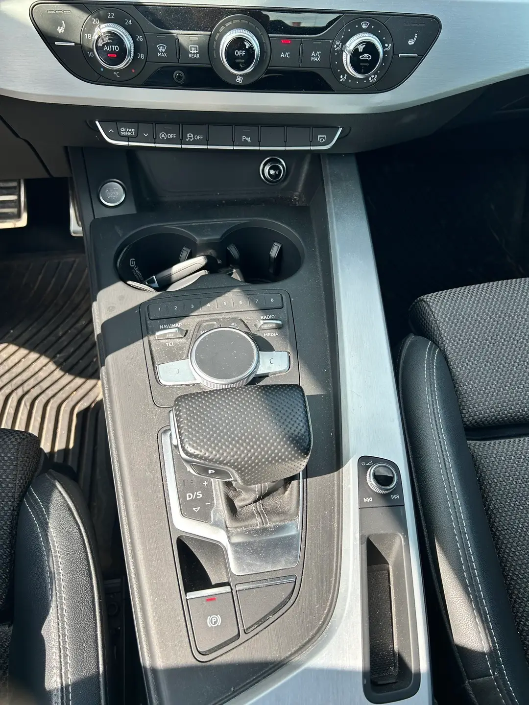 Car Image - 3s9KHOSGwEZlXOS6rZ0gsH