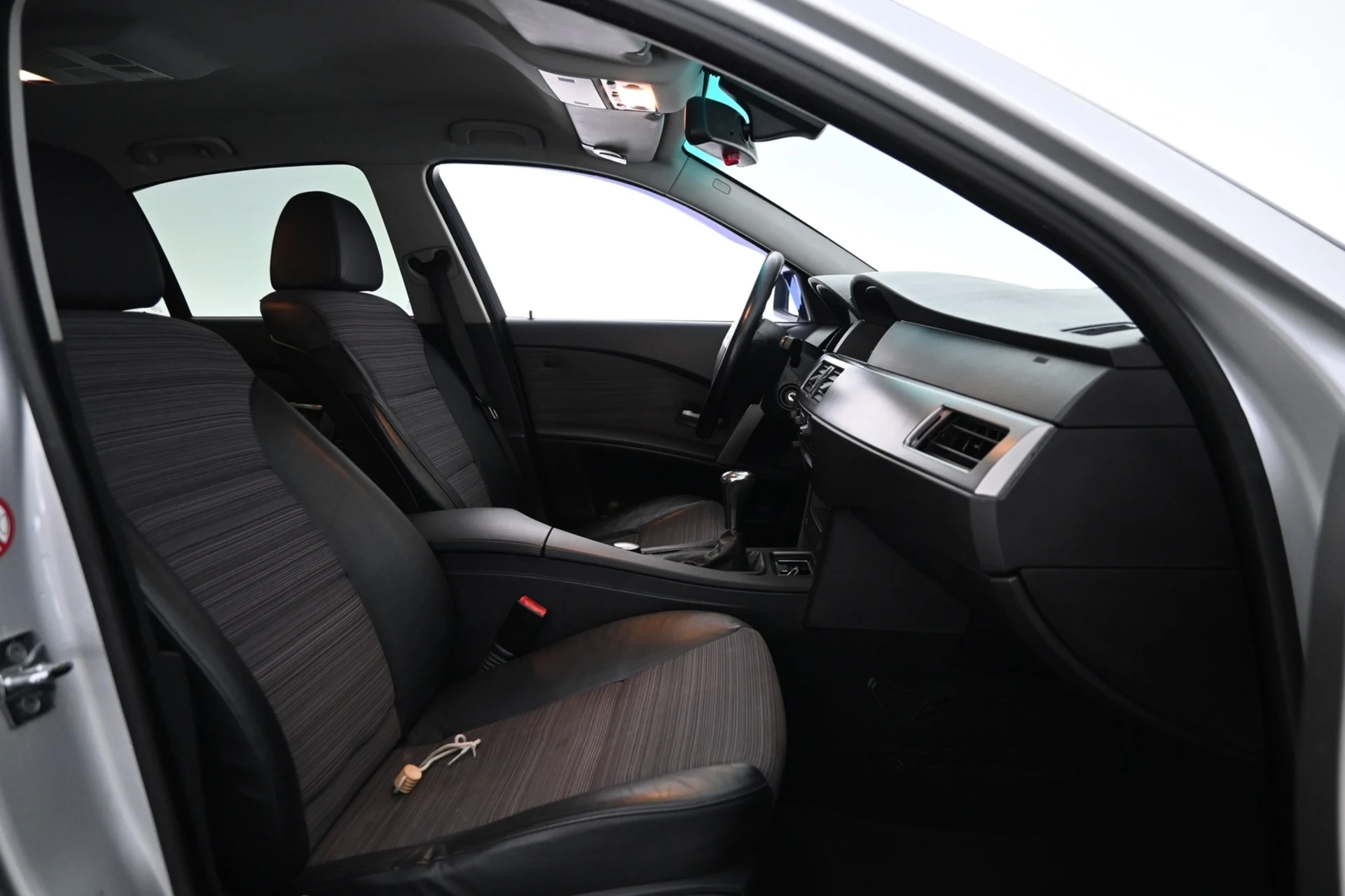 Car Image - 25AkVkDUVig8uzuEsdDVFH