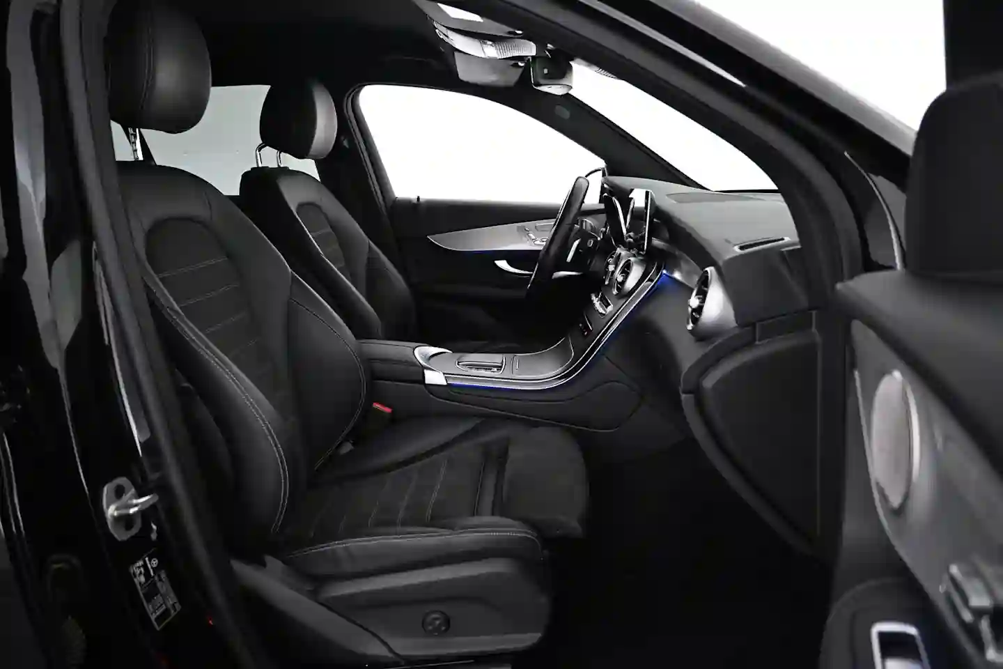 Car Image - 26r4CCzIWbsvgK97i25dRS