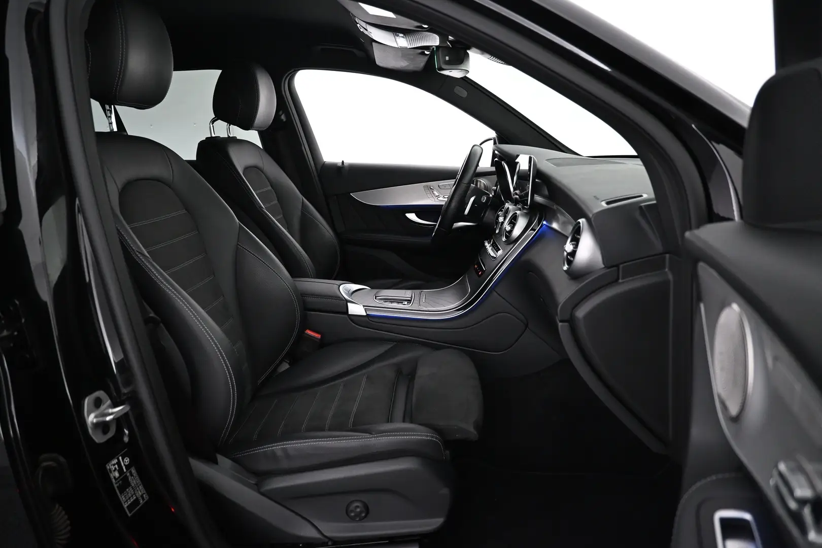 Car Image - 26r4CCzIWbsvgK97i25dRS