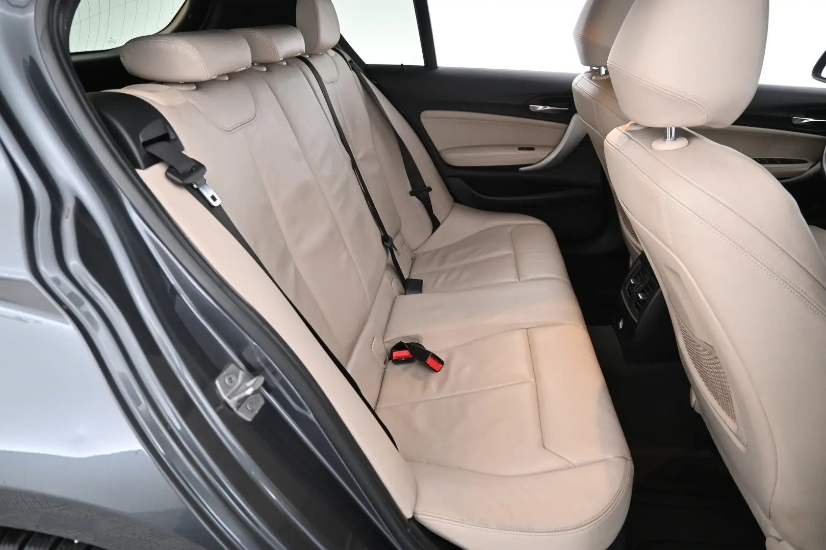 Car Image - 4LJkzbbItfEK2ifjitiG20