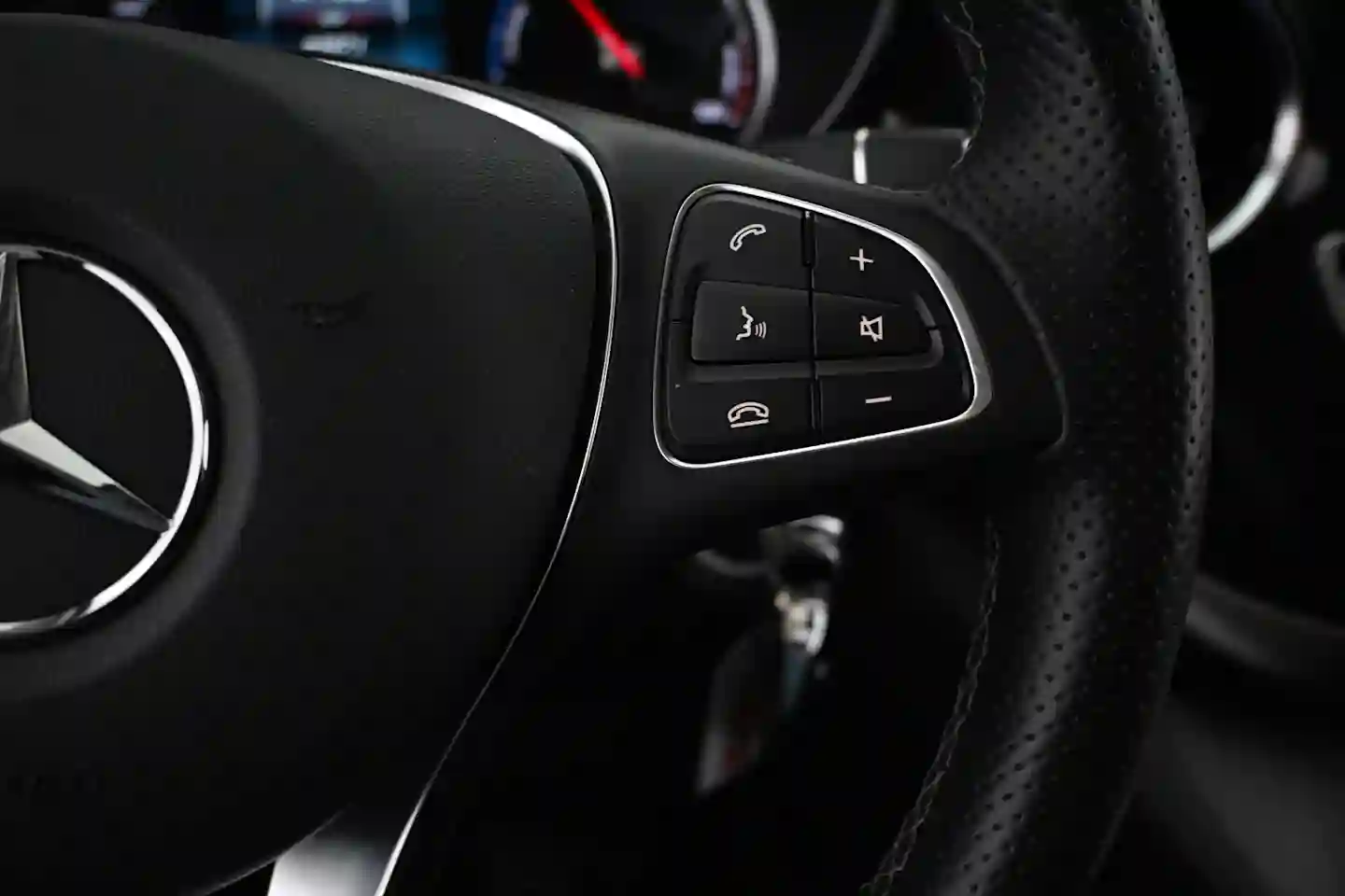 Car Image - 2wG2QD1PQkFrjMiN9UdJkV