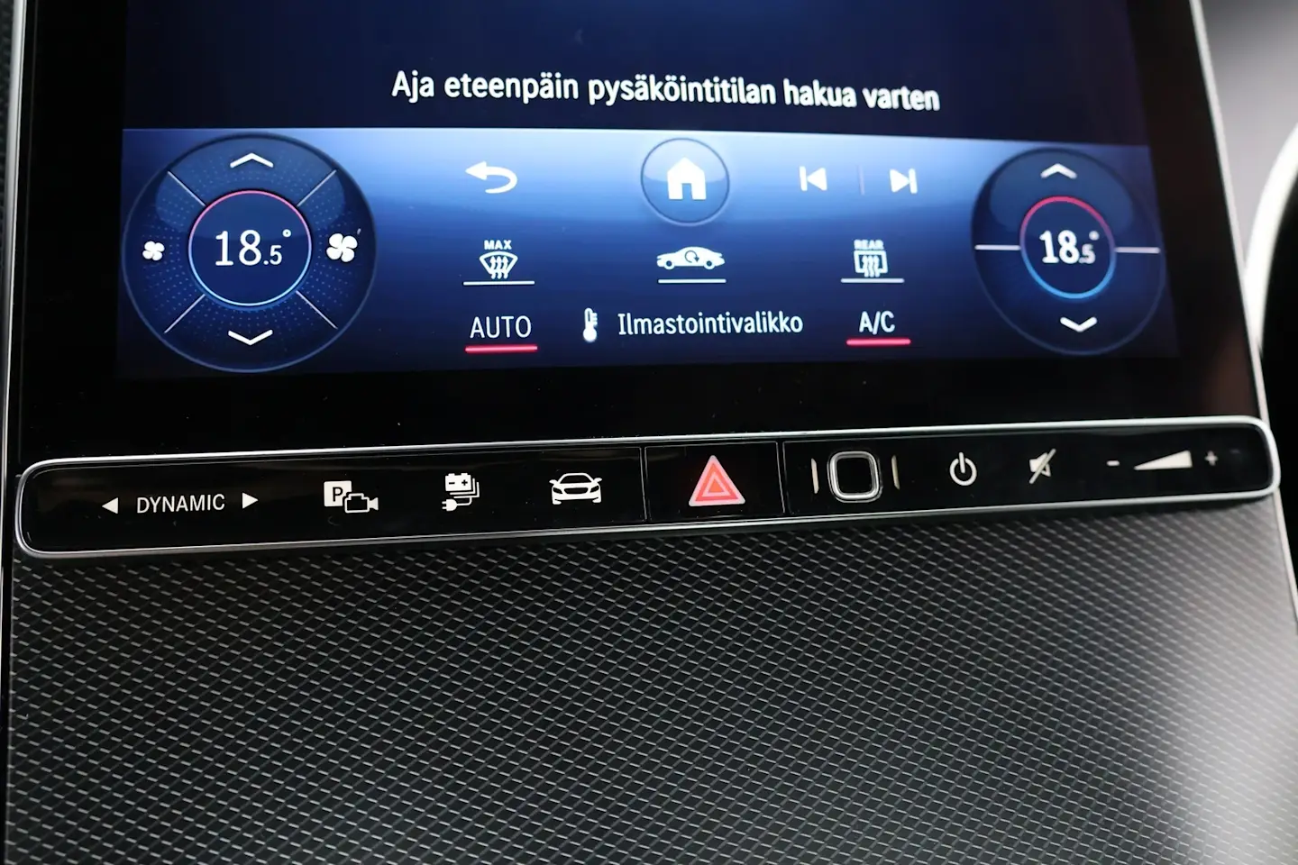 Car Image - XB5803OB68LWAvmxc8g6A