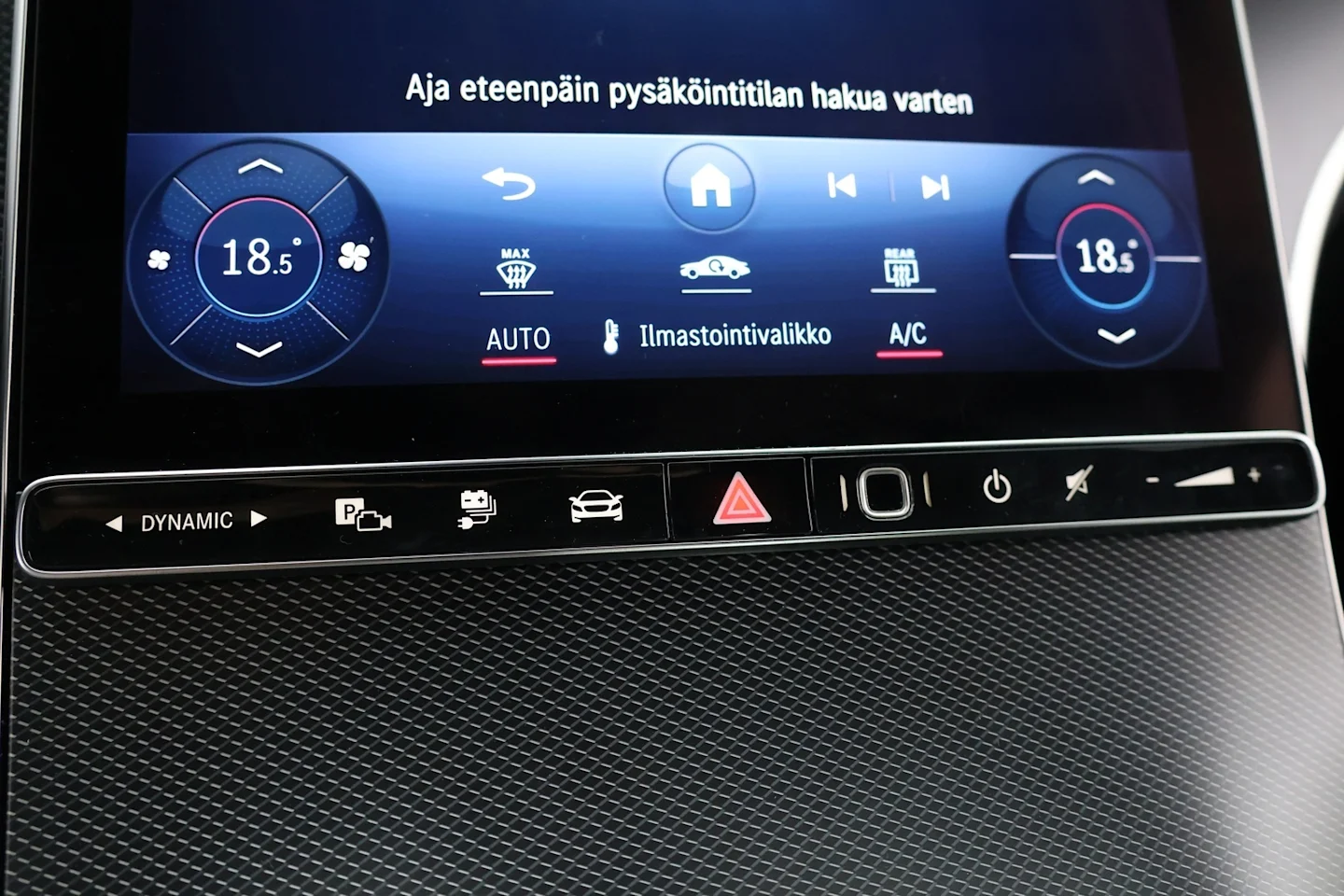 Car Image - XB5803OB68LWAvmxc8g6A