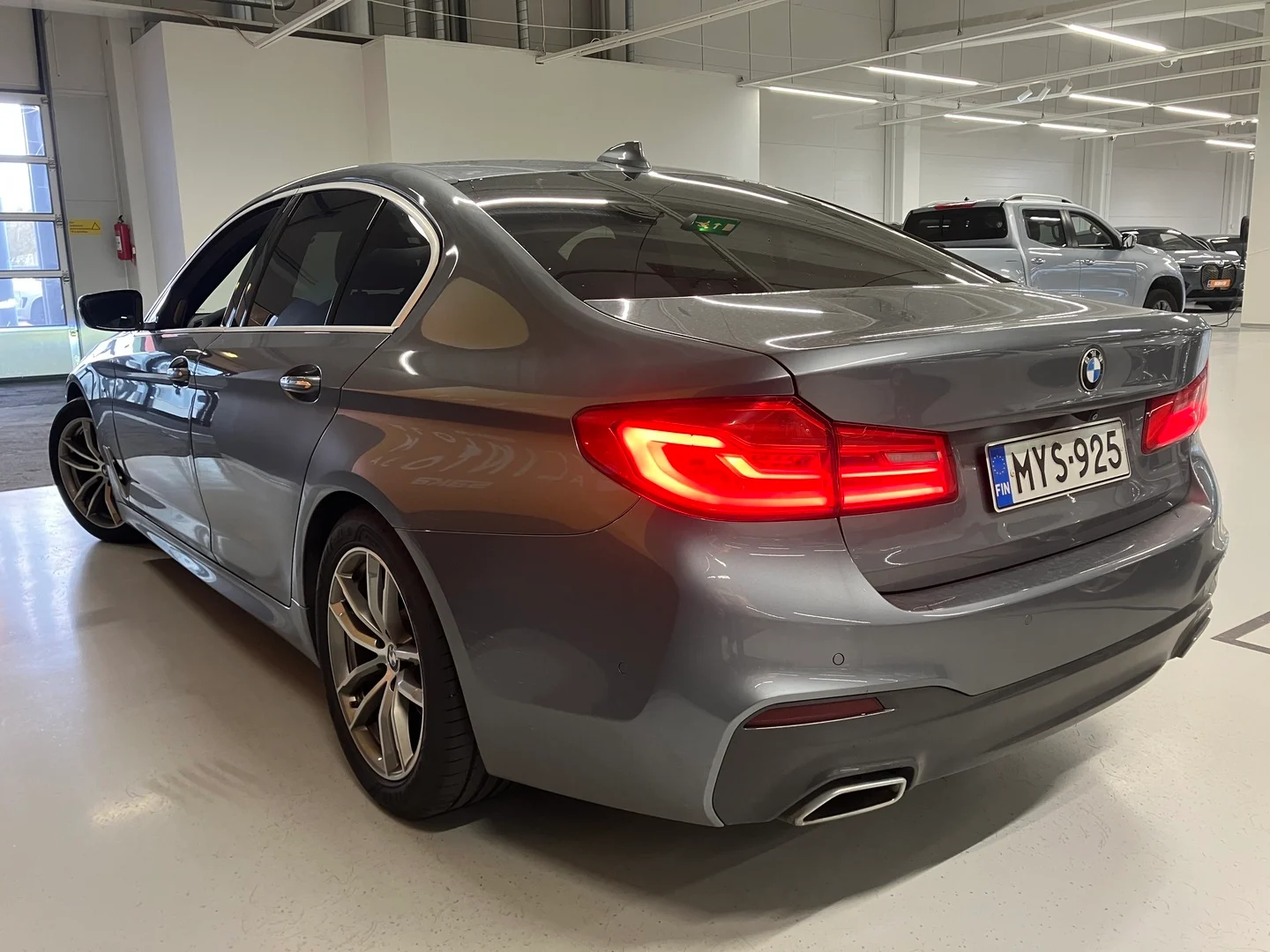 Car Image - 42gD9CSyG1wmtXUdxN9O7K