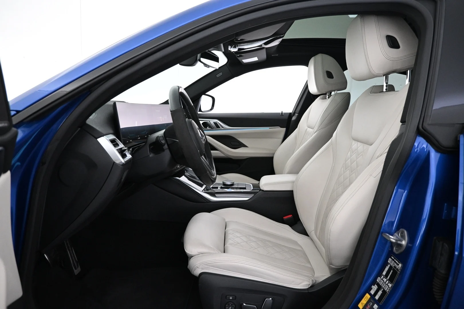 Car Image - 2JBZvxN92y9Liv4MJbcXZE