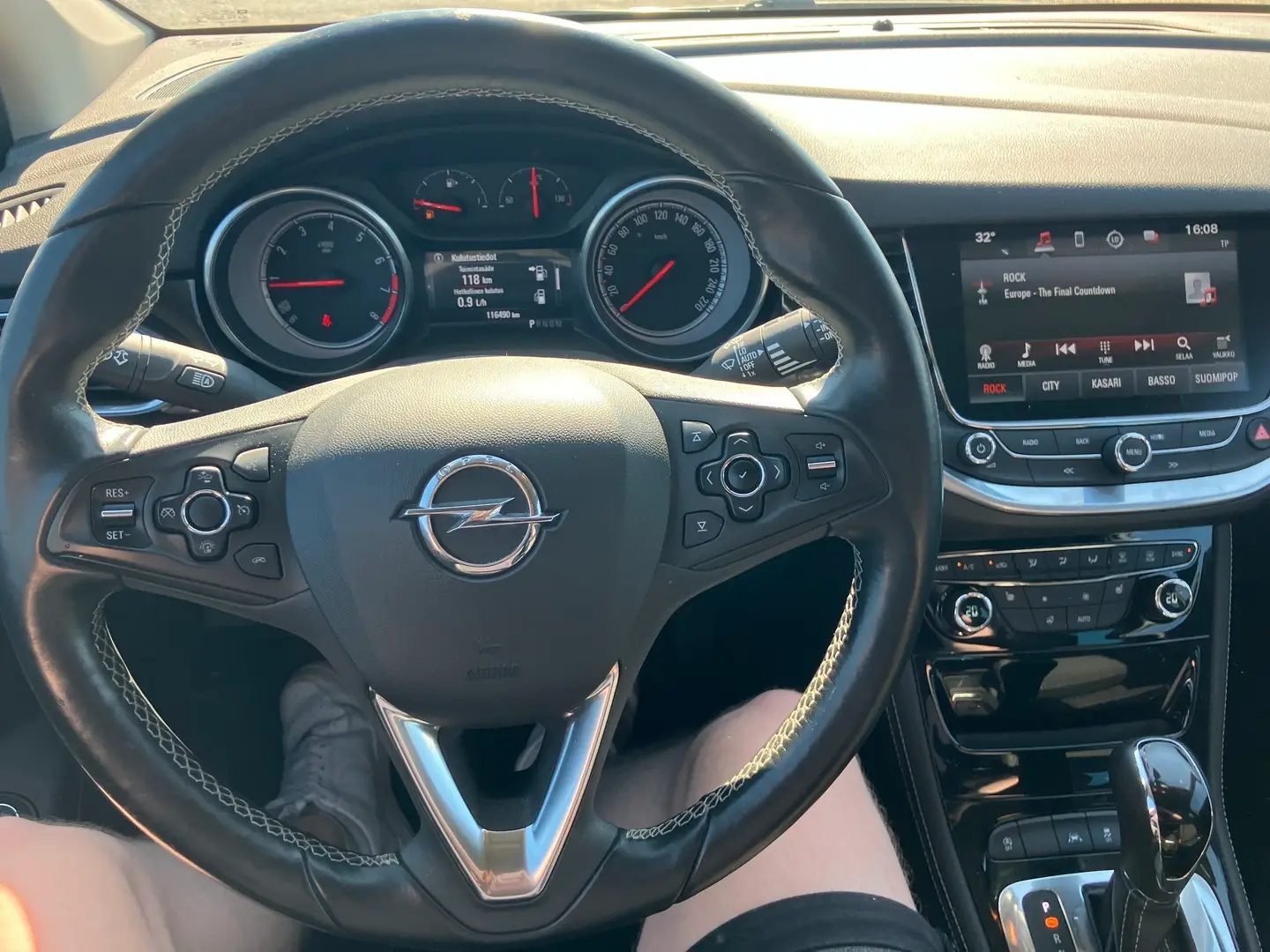 Car Image - 6c8WbTejvVGWJ2YCK14WwK
