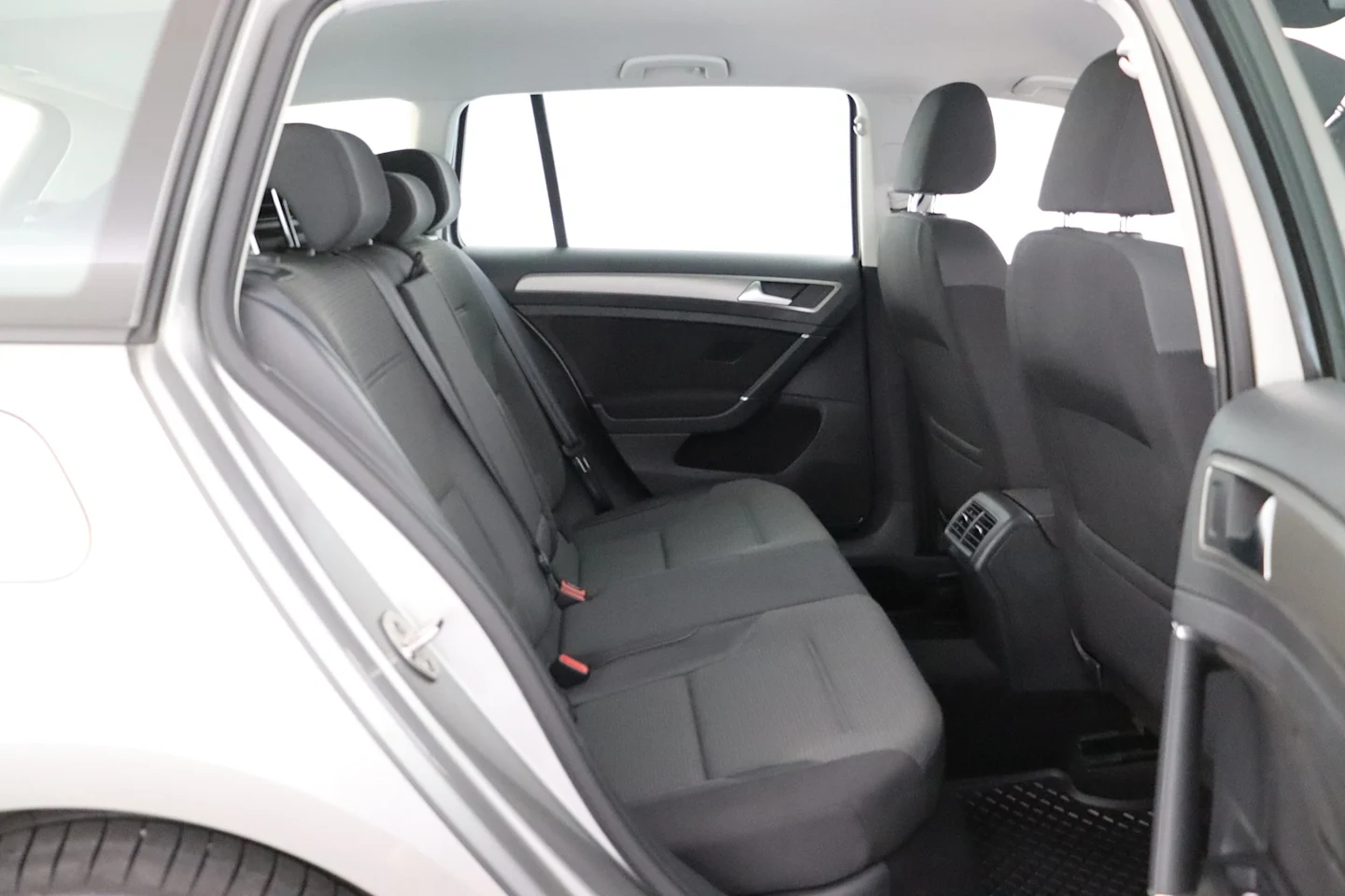 Car Image - 3FR4SZMrhR5EoCoQ1NvX2T