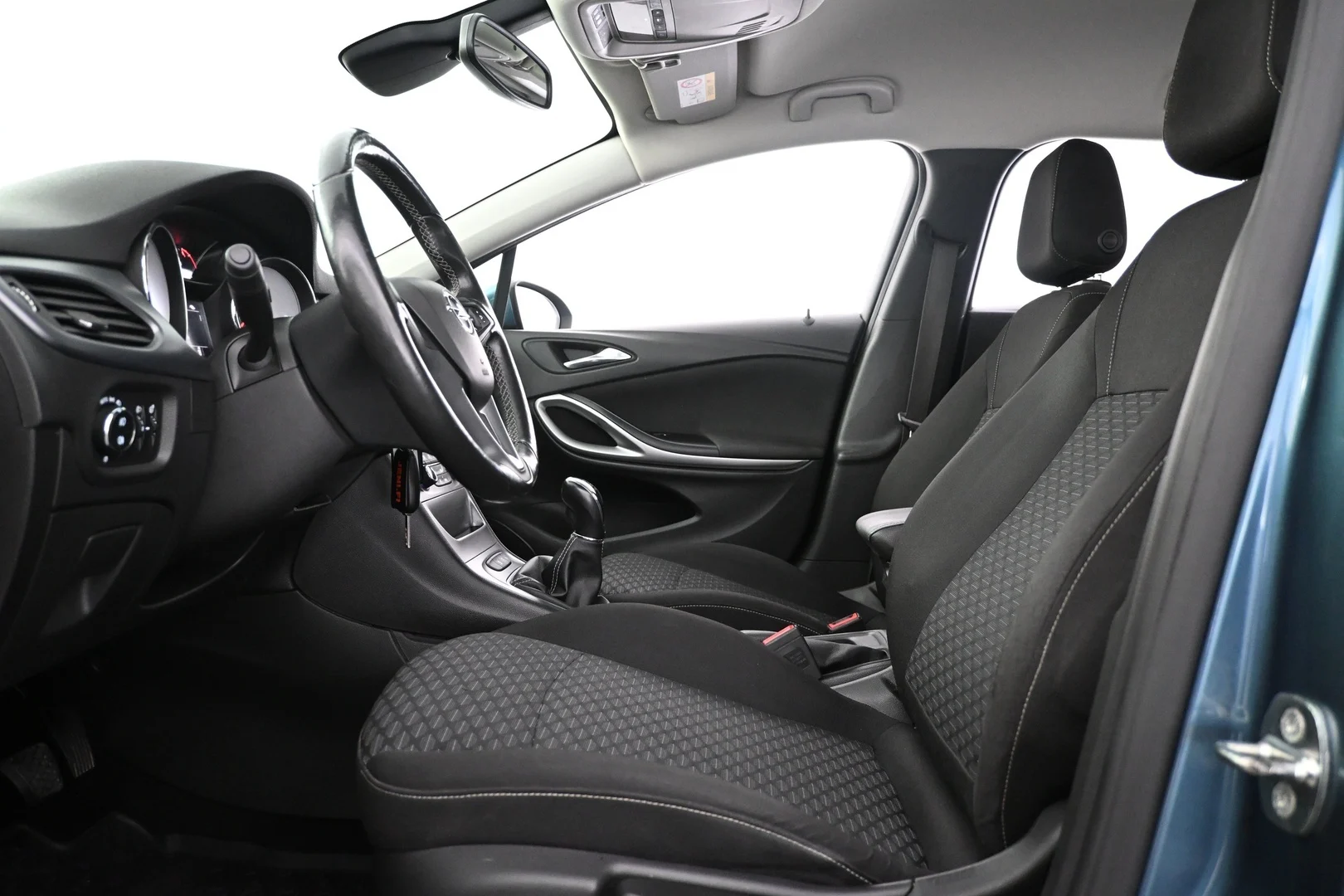 Car Image - 1aVirUDyR4LxijMmLjPaXZ