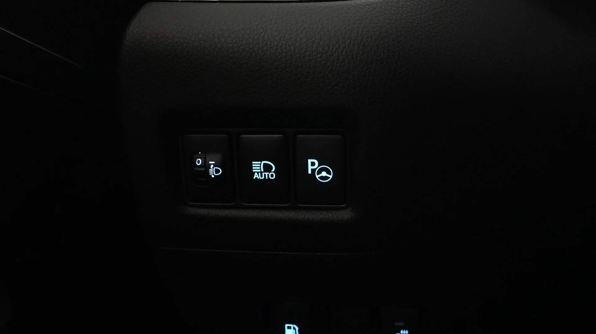 Car Image - 3Q1amyIJPYrZ0STkg3pSBx