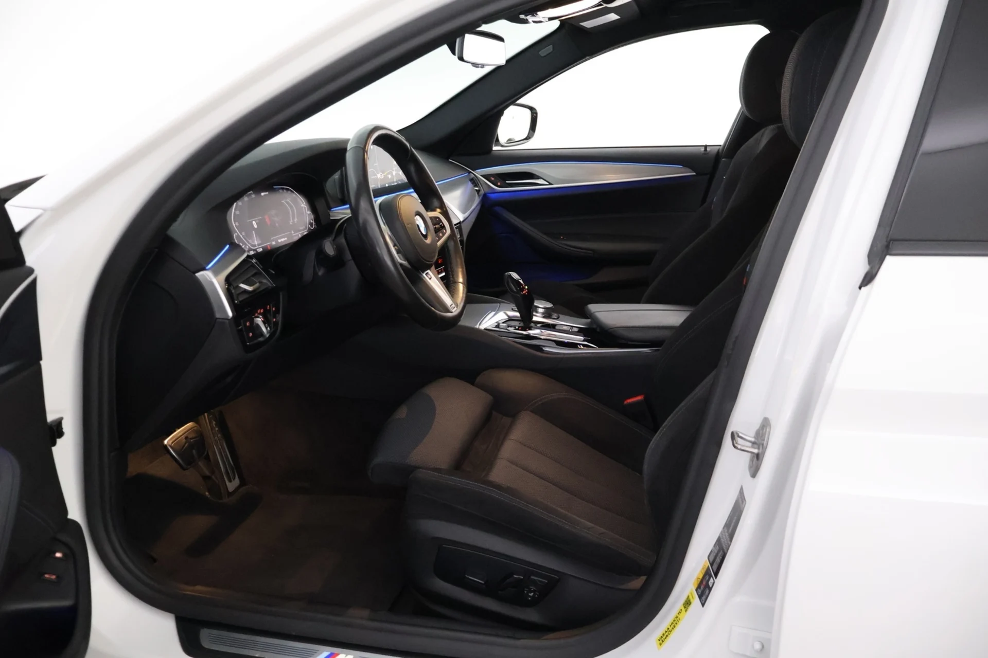 Car Image - 2SnU71N6OOf51jb8rGL6S9