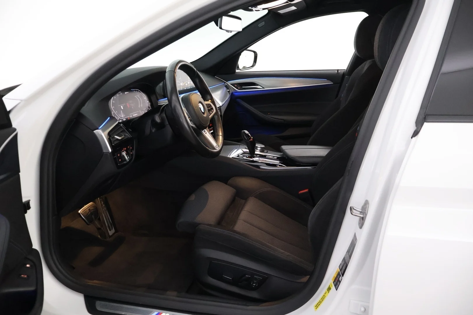 Car Image - 2SnU71N6OOf51jb8rGL6S9