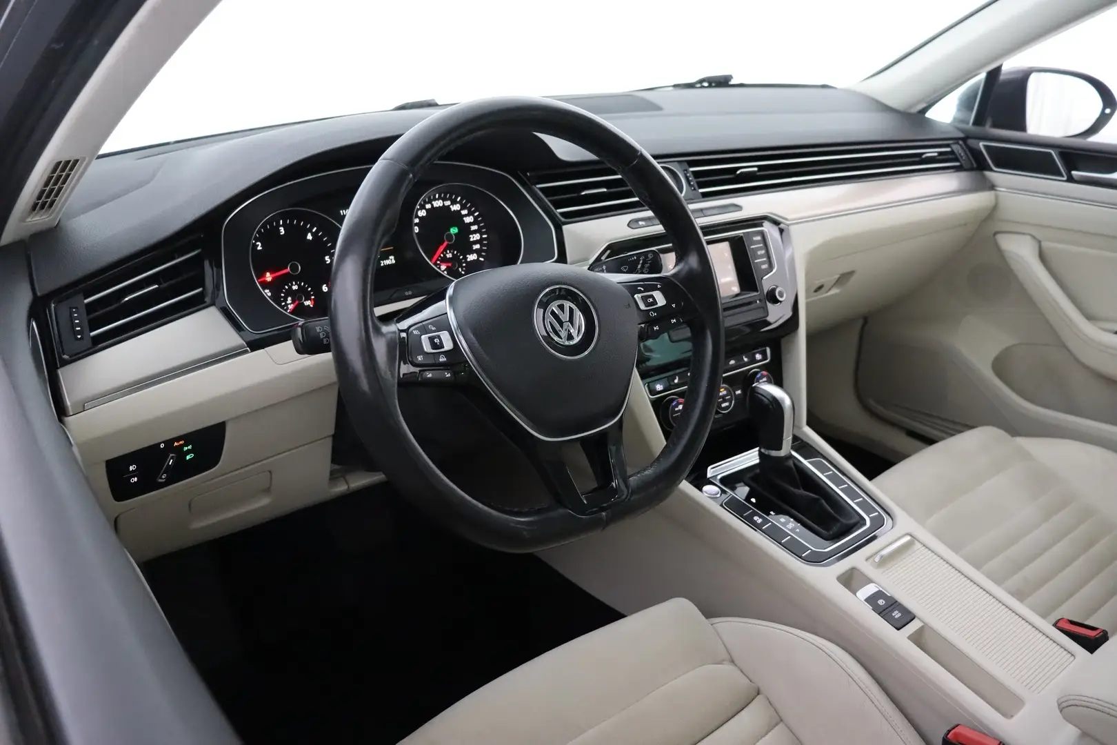 Car Image - 3G3WtRh2vRTf24j7uK9FS8