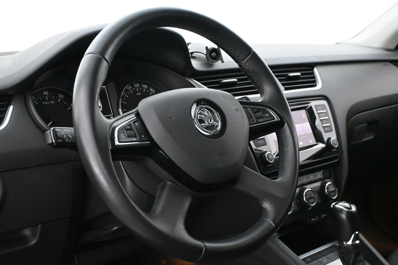 Car Image - 2O465bzTesB4YhpZYDkYqI