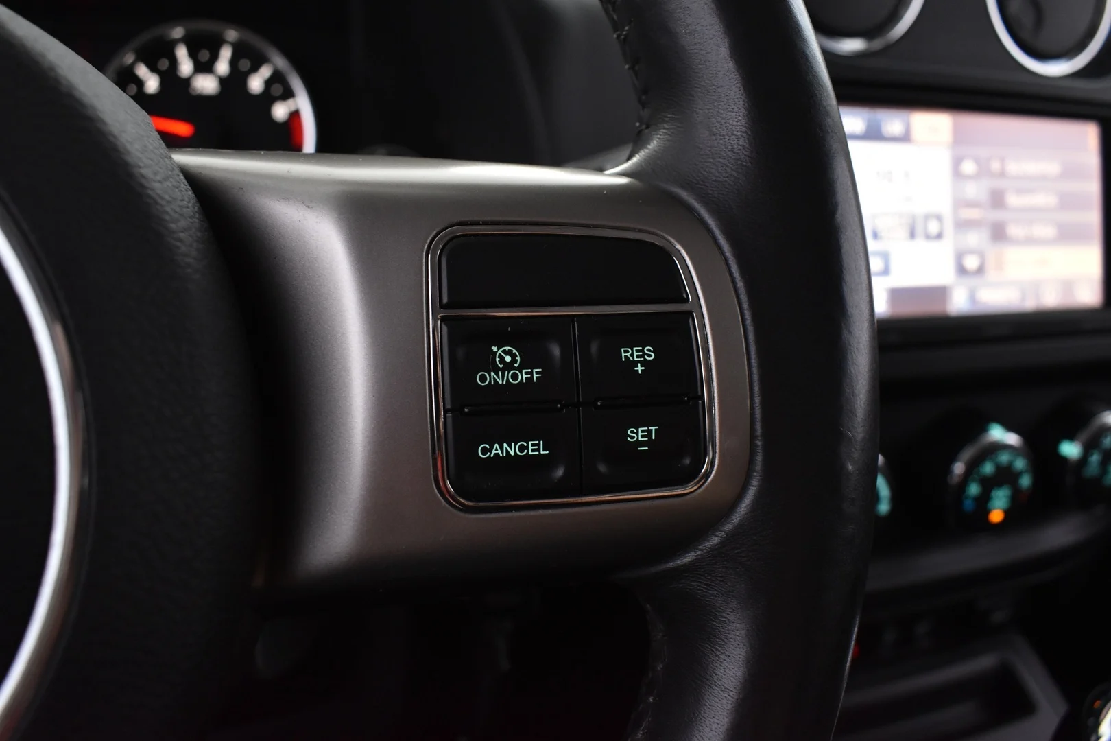 Car Image - 4y1rnj4E97o3HlJ6bLNBme