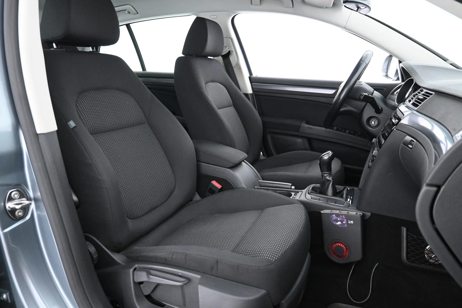 Car Image - 3zfHMlQjxBVPjsDs0jDhb5
