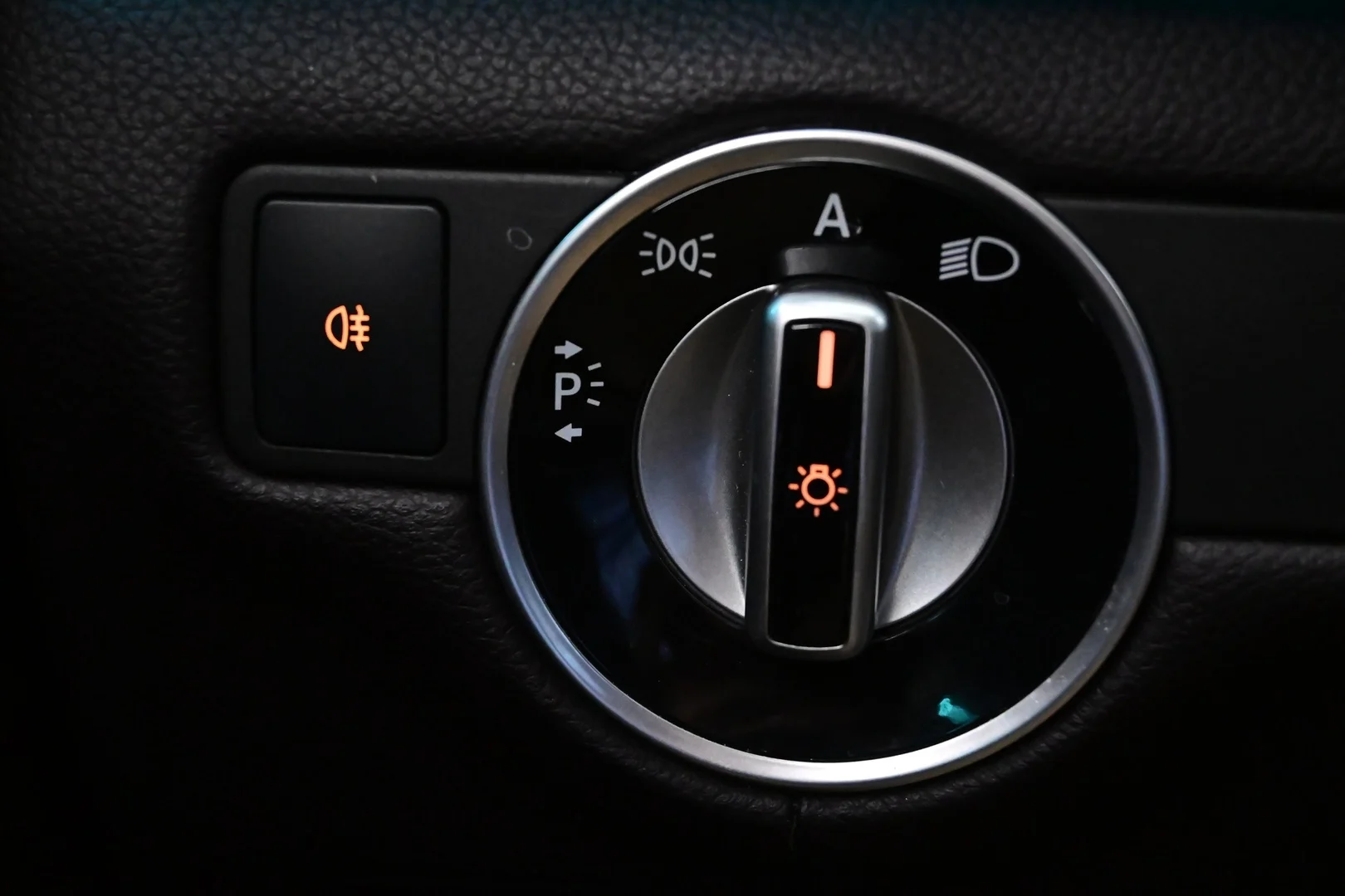 Car Image - 6b0WX662ddtRV9rFNVVjTb