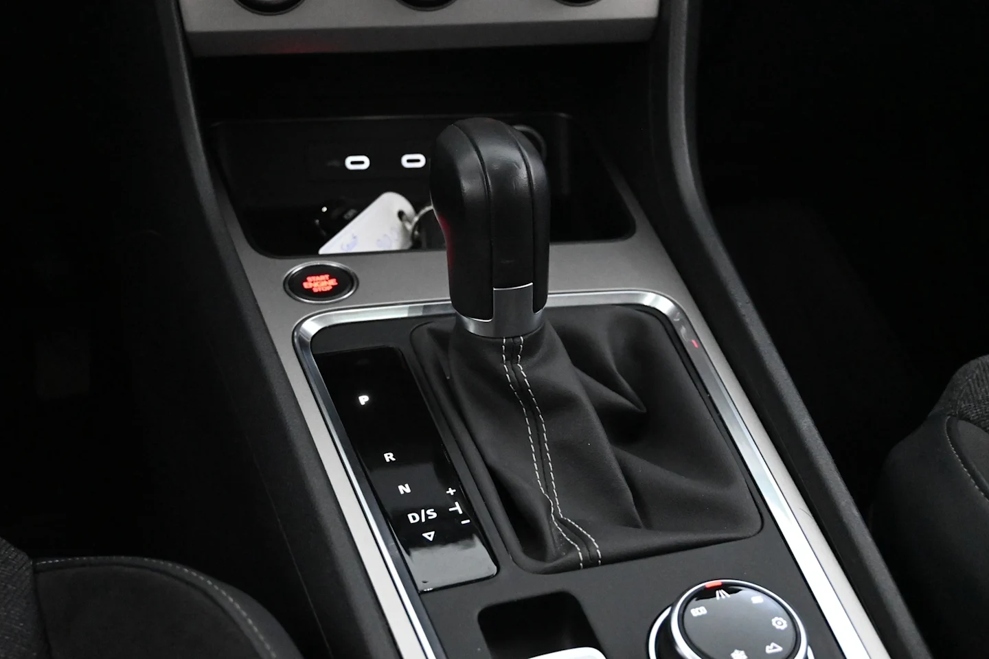 Car Image - 1rxlhw3DyJgJSVfHUxunoy