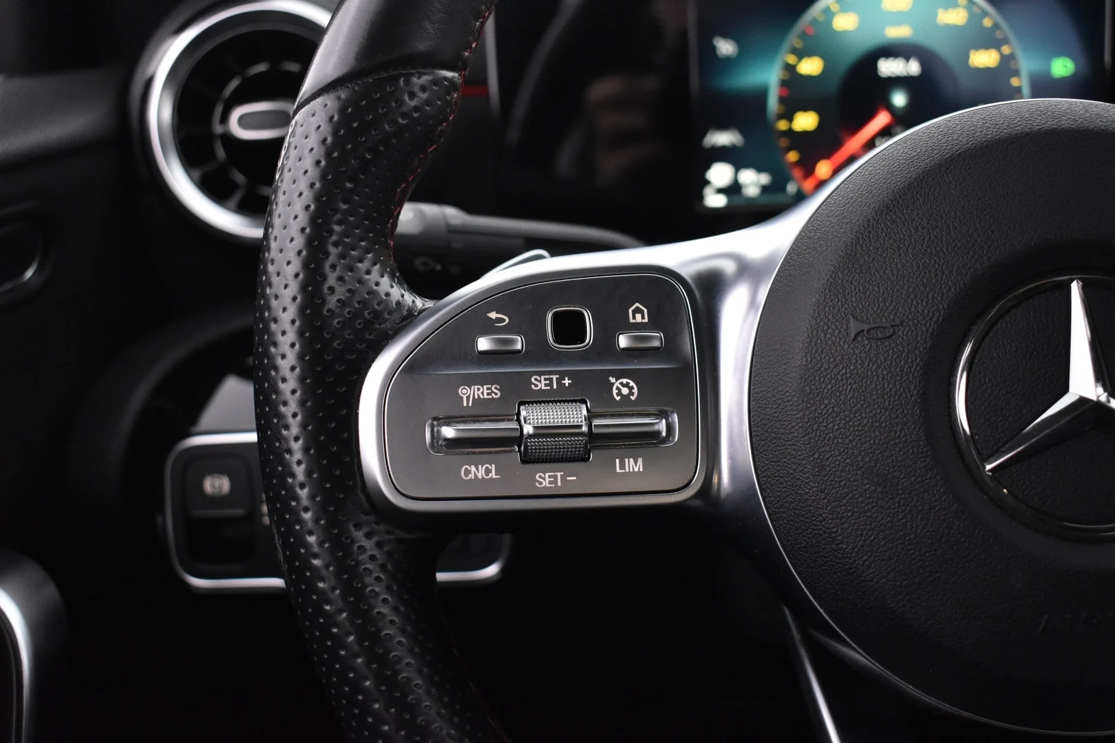 Car Image - h0vGwPMAtGXtpUC5ciJ4k
