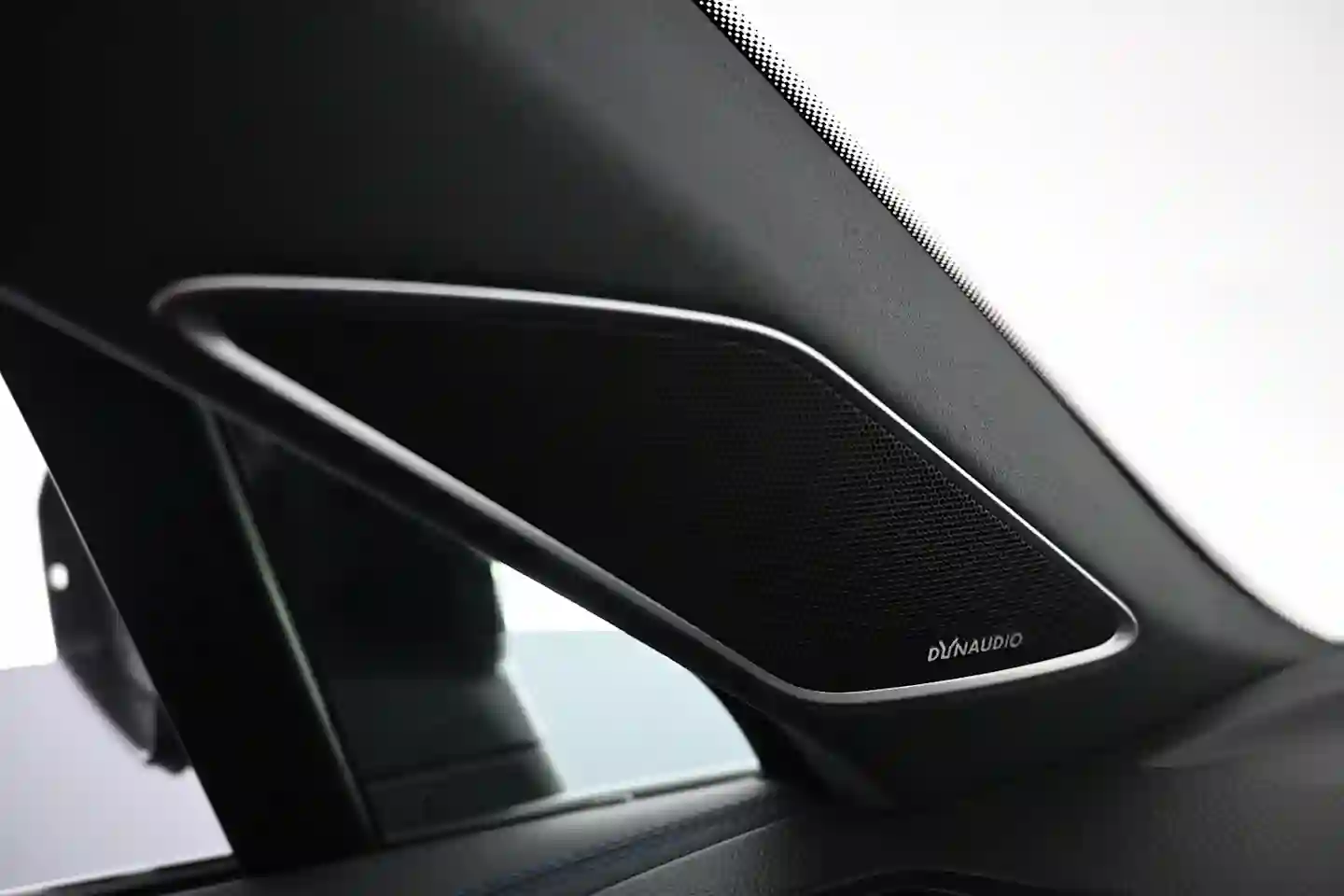 Car Image - 3cwf9xllwig3ahXUGKWHm7