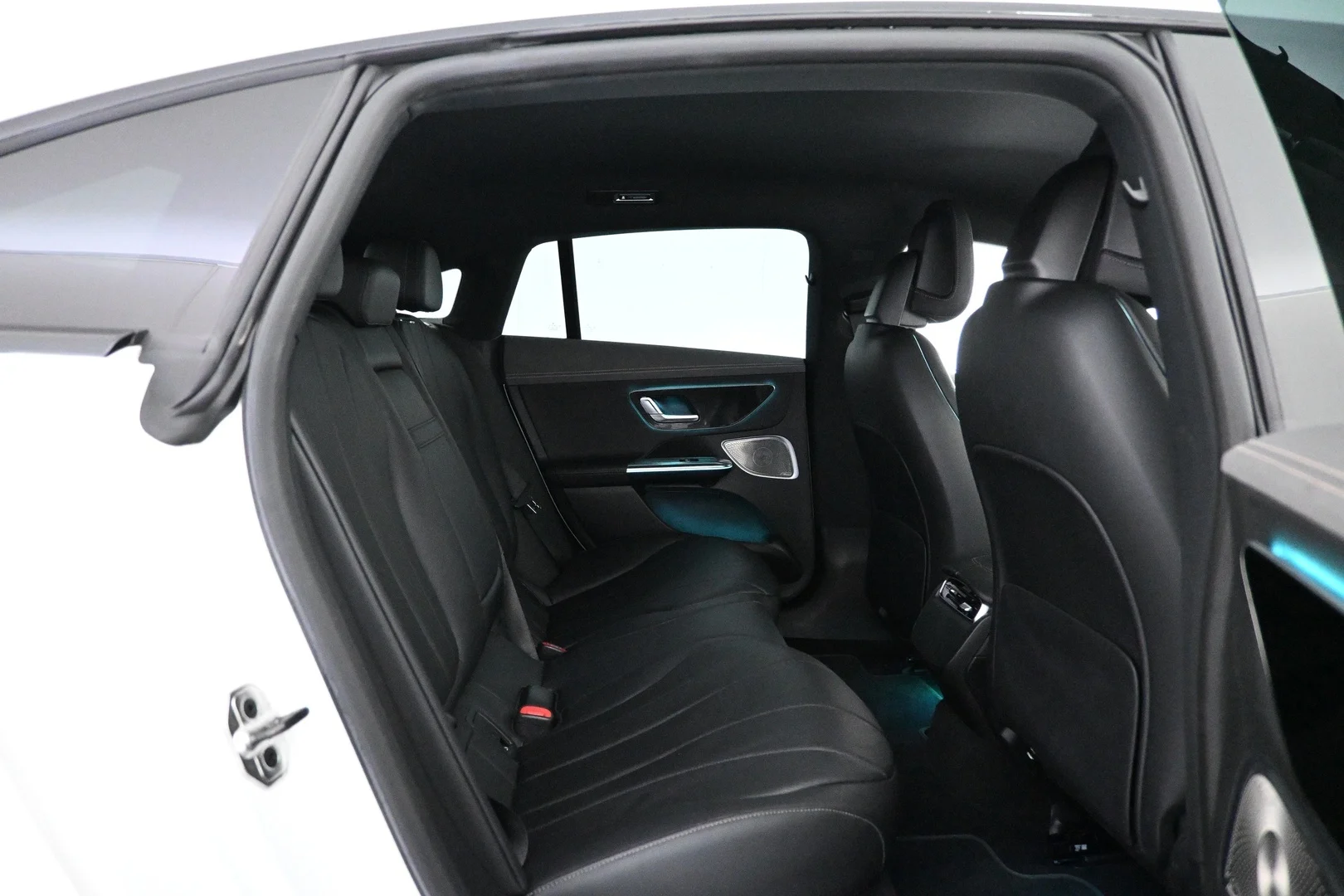 Car Image - 7h6BSTTf33UcVYLsXZ6SeN