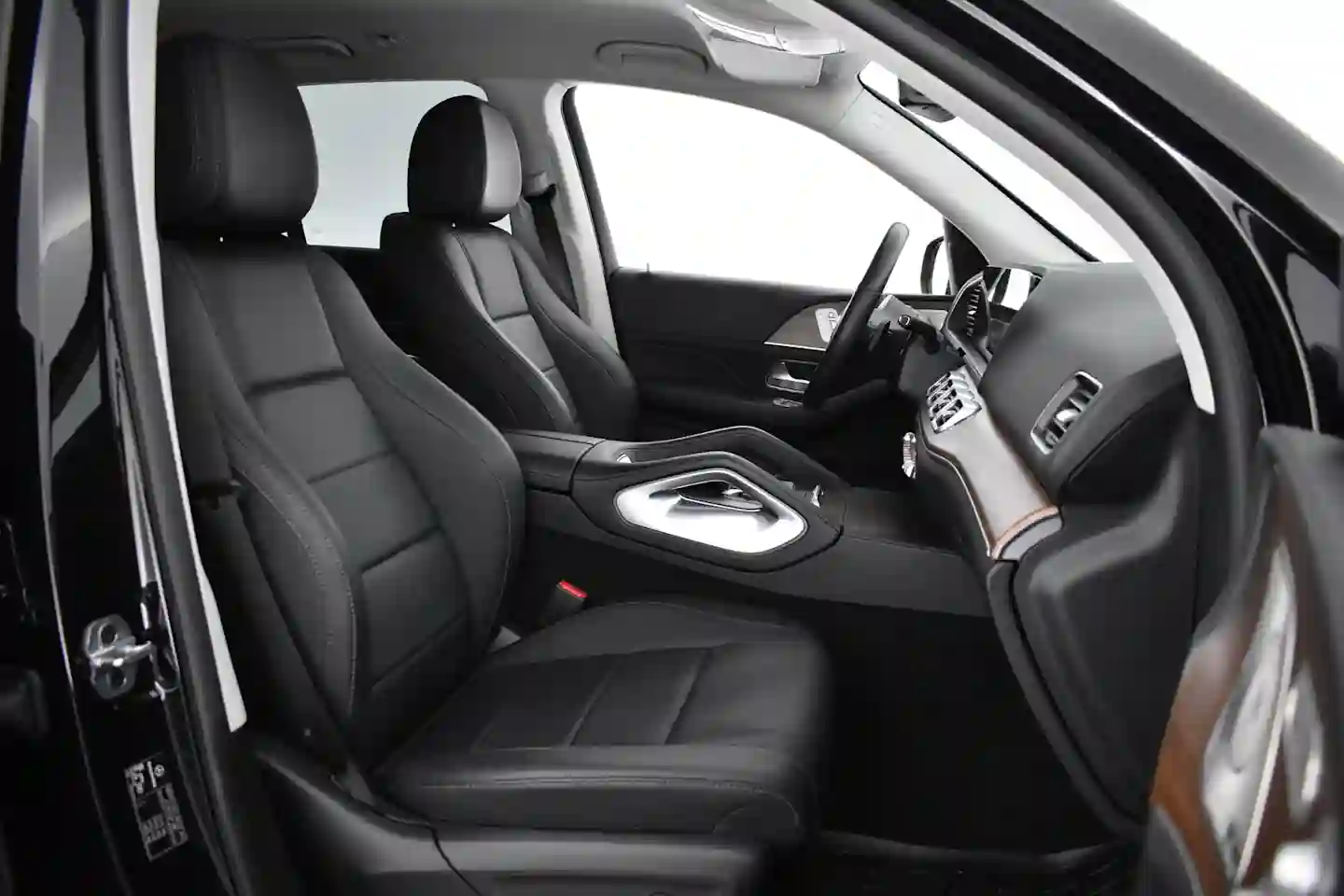 Car Image - 3yXzaTY9WhU3NcIvQtpD0T